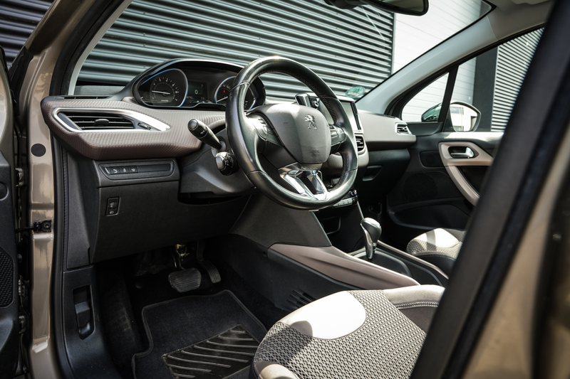 Peugeot 2008 1.2 Allure Automaat | 1e Eig. | Panoramadak | ECC — photo 9