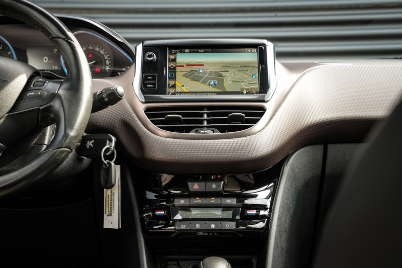 Peugeot 2008 1.2 Allure Automaat | 1e Eig. | Panoramadak | ECC — photo 10