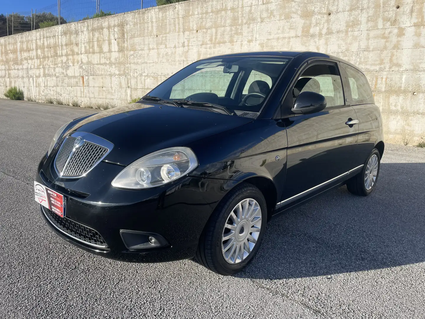 Lancia Ypsilon argento - 1