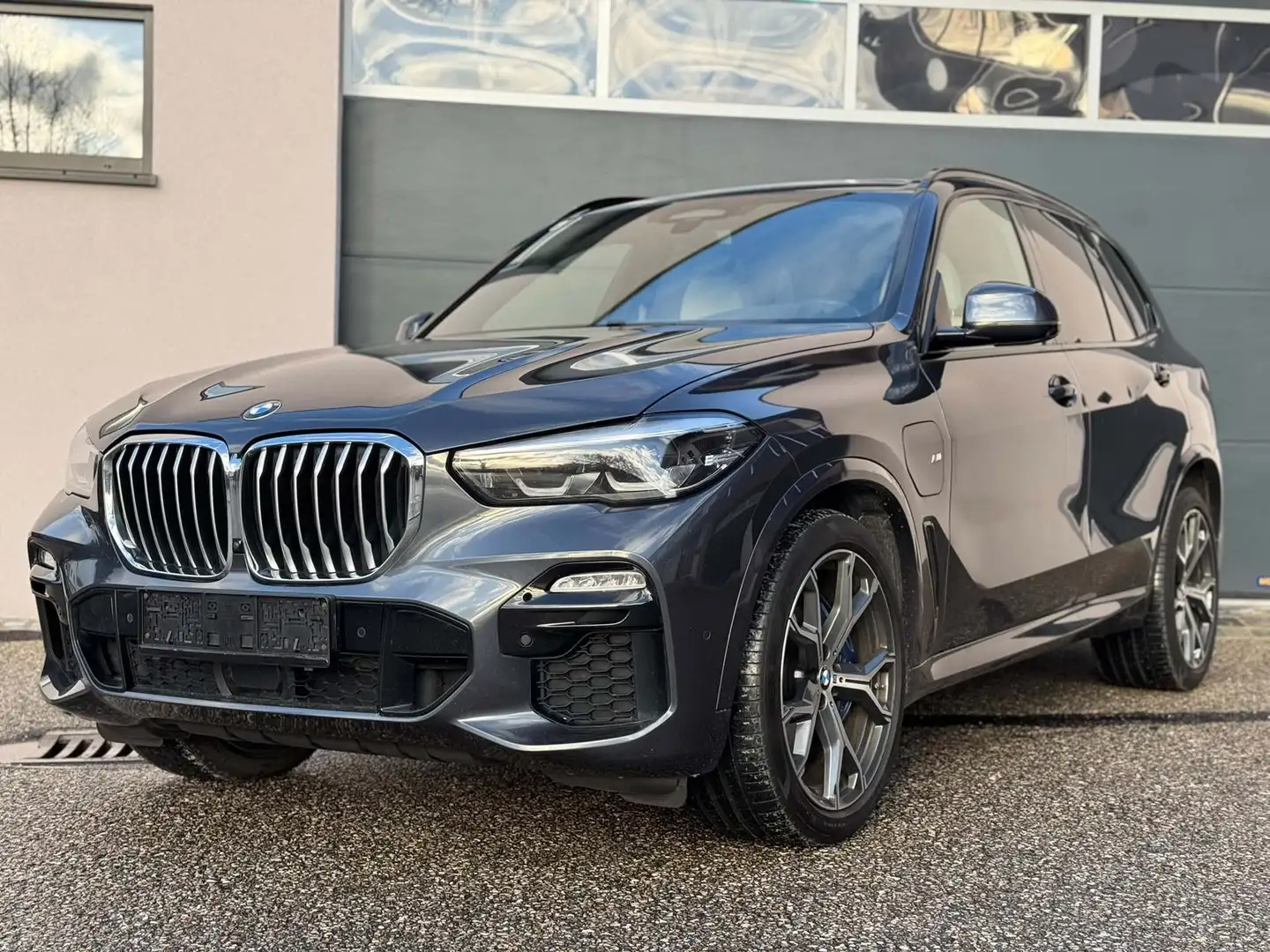 BMW X5 xDrive 45 e M Sport *Vollausstattung* Neu Service Grau - 1