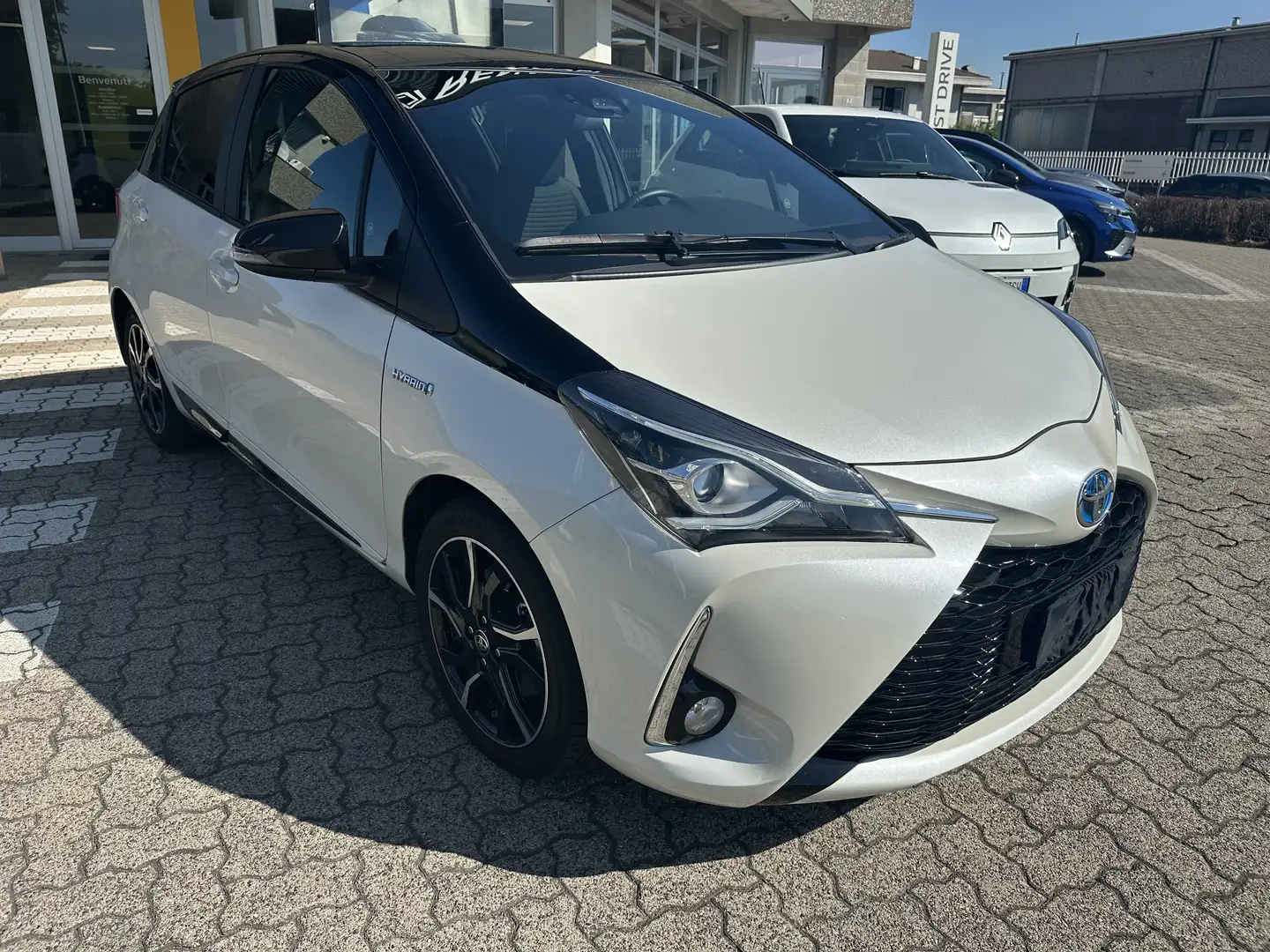 Toyota Yaris Yaris 5p 1.5h Trend White Edition my18 Blanc - 2