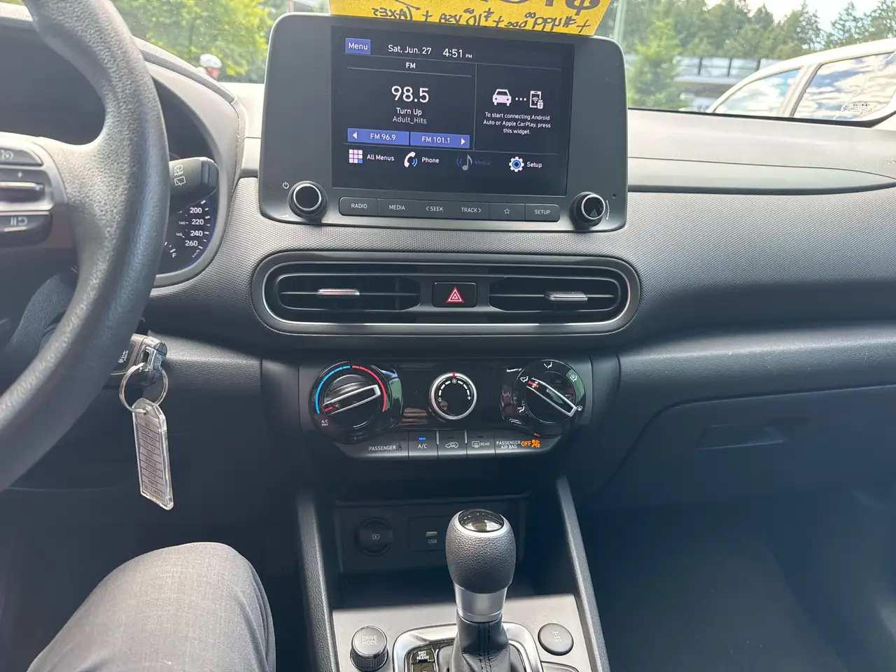 Hyundai KONA снимка Hyundai KONA