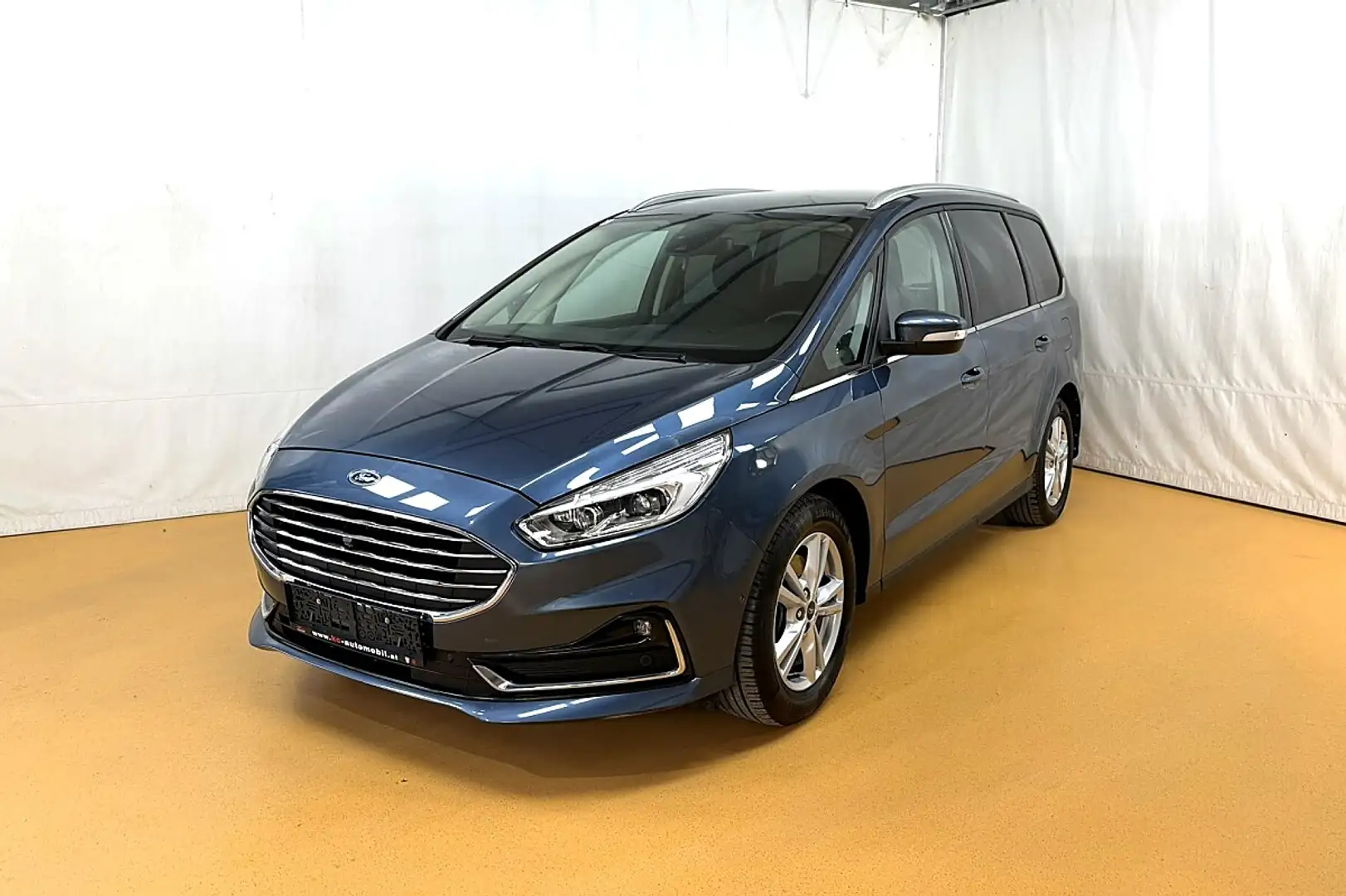 Ford Galaxy 2,0 EcoBlue SCR Titanium Aut. 7 Sitzer Blau - 1