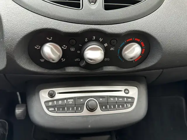 Renault Twingo view 13