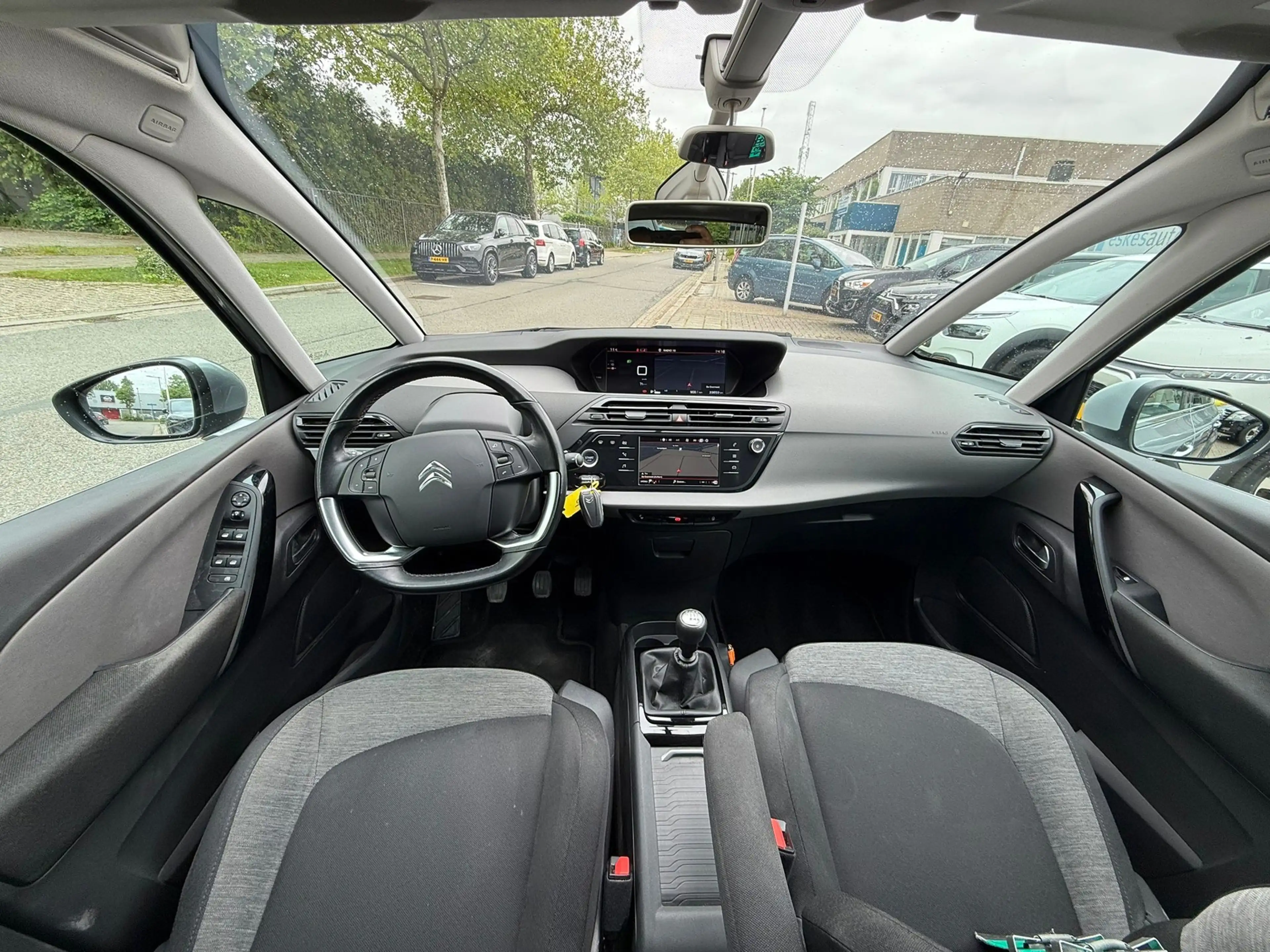 Citroen C4 Picasso 1.2 PureTech Feel, Navi, NAP, Dealer auto — photo 3