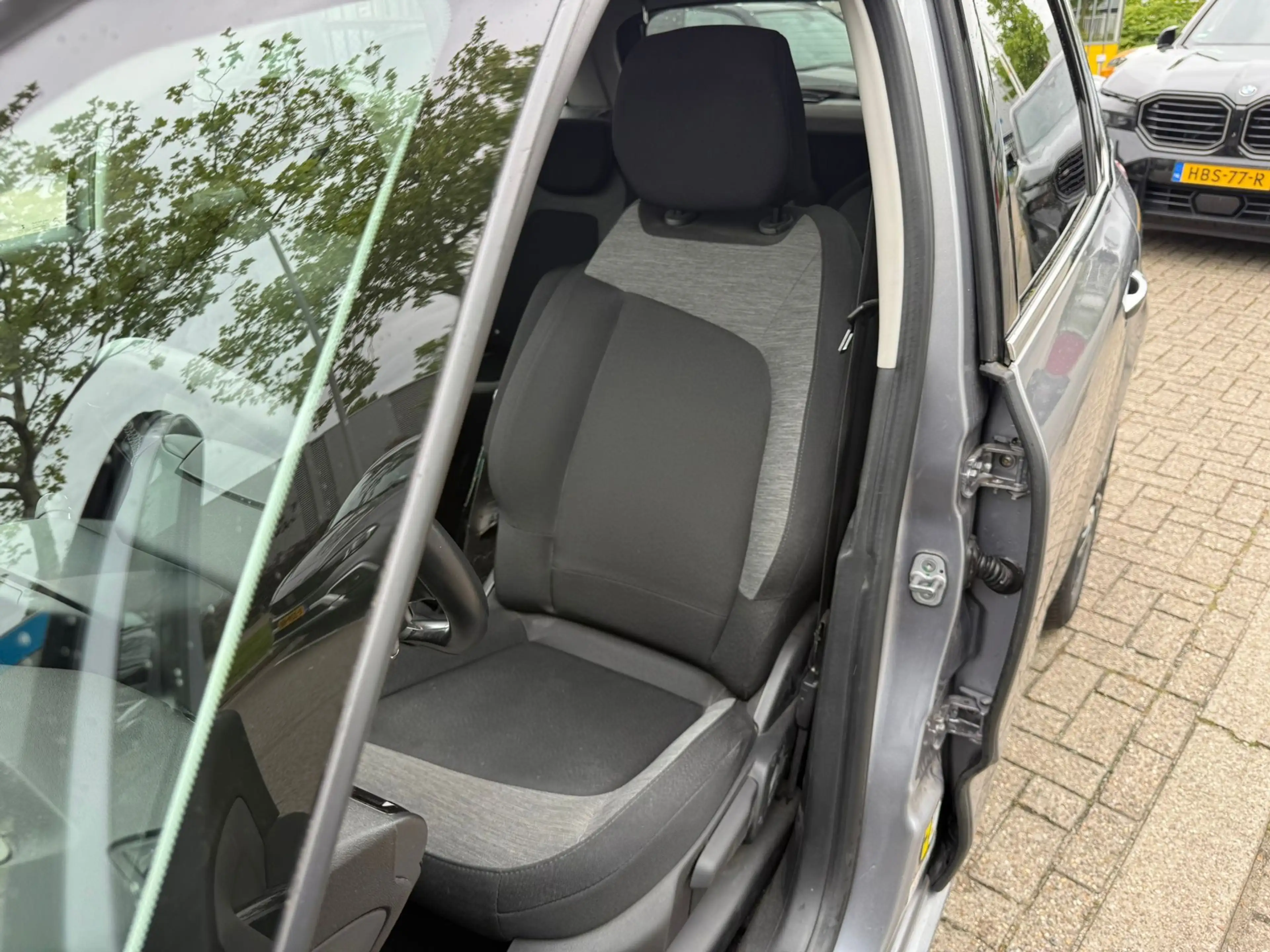 Citroen C4 Picasso 1.2 PureTech Feel, Navi, NAP, Dealer auto — photo 9