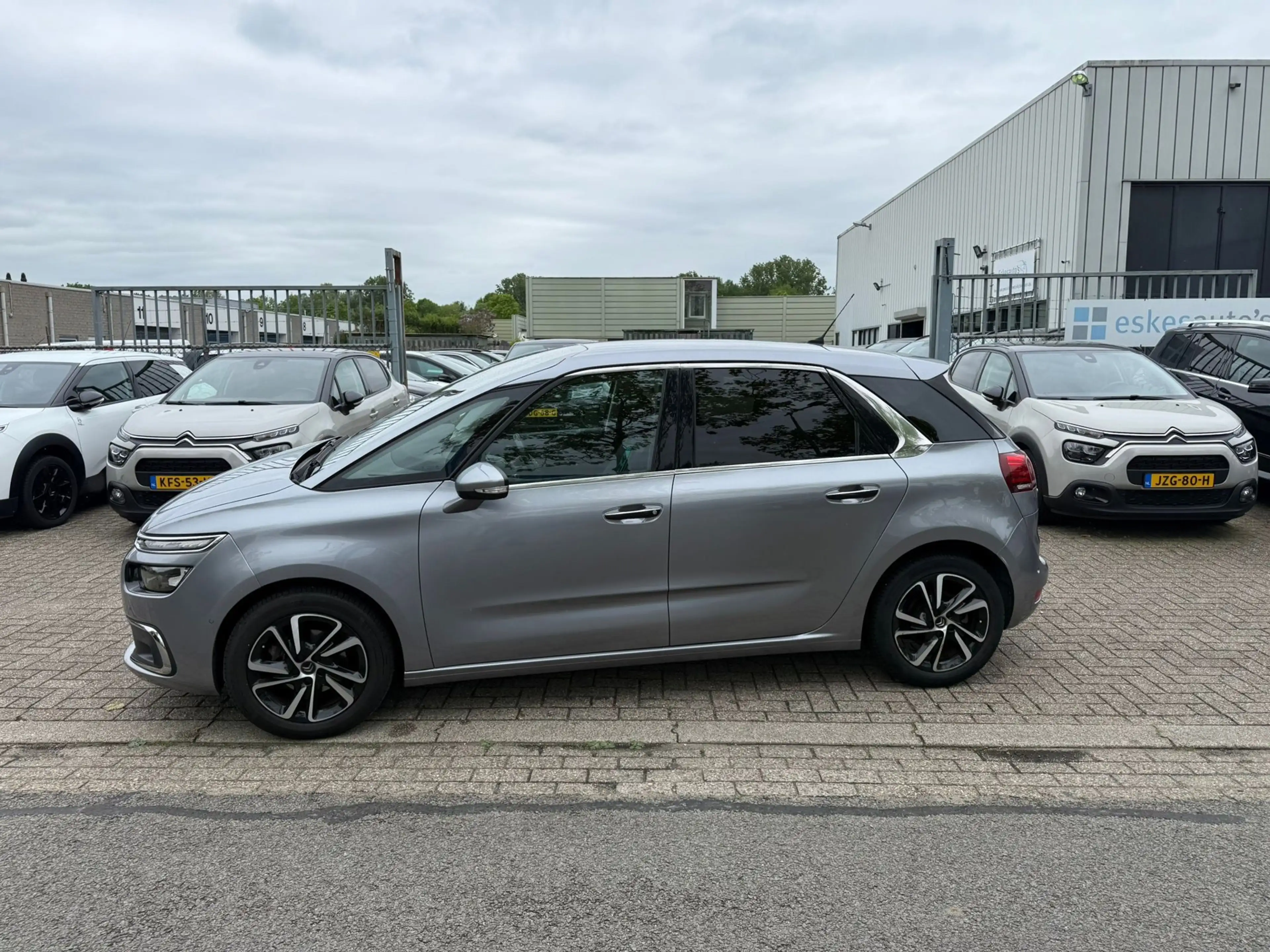 Citroen C4 Picasso 1.2 PureTech Feel, Navi, NAP, Dealer auto — photo 8