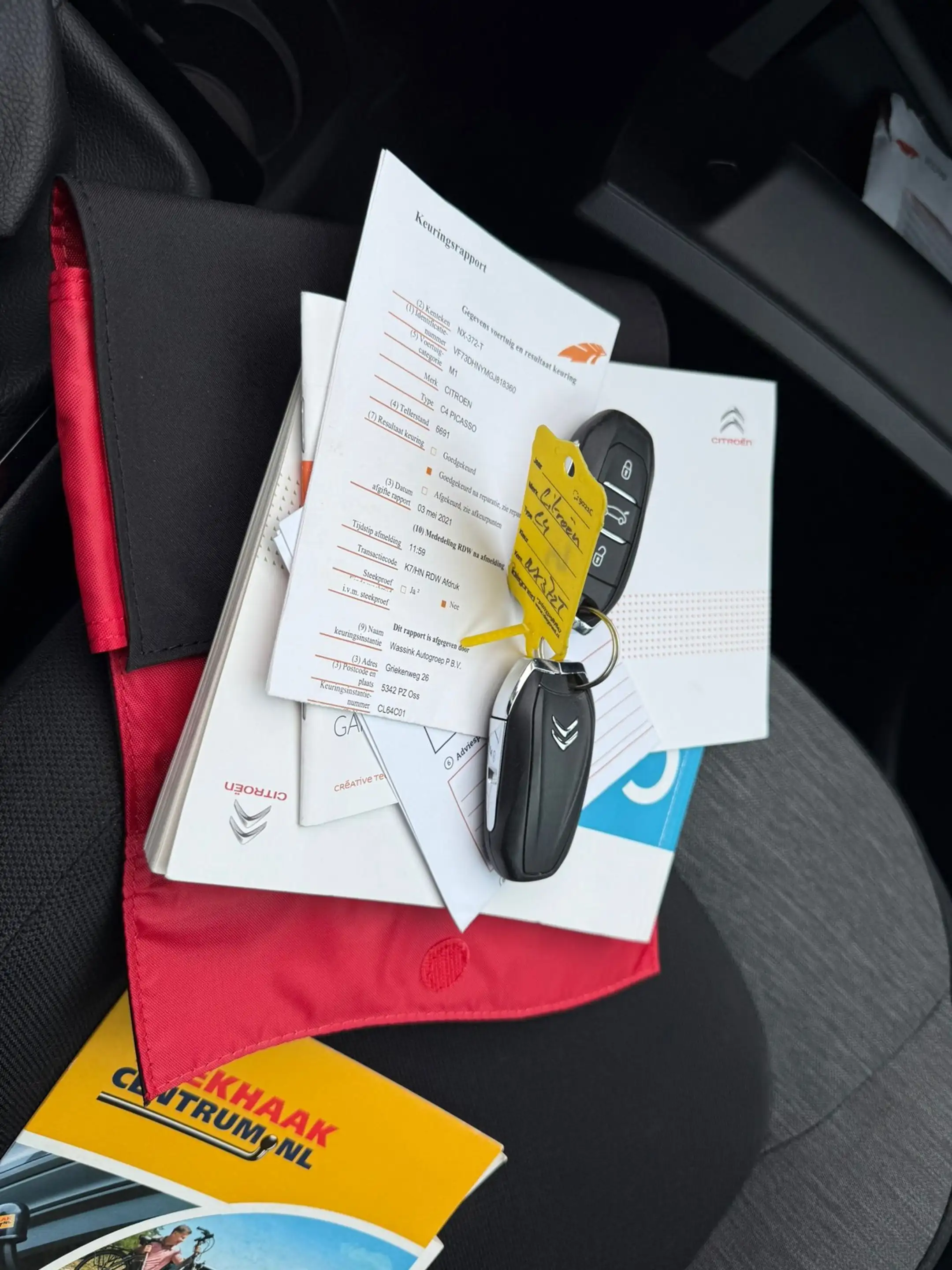 Citroen C4 Picasso 1.2 PureTech Feel, Navi, NAP, Dealer auto — photo 17
