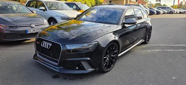Audi RS6 Avant Qu. perf. Matrix AHK Navi B&O Luft Ceramic(vorn neu)