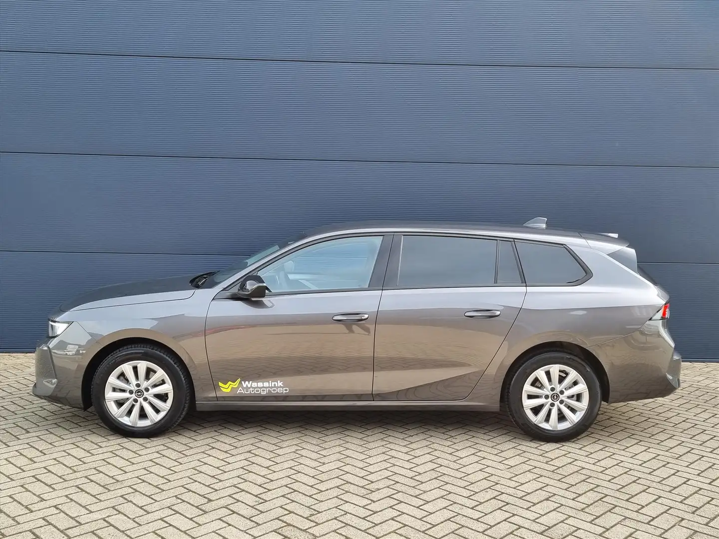 Opel Astra Sports Tourer 1.2 Turbo 130pk Edition | Navigatie Grijs - 2