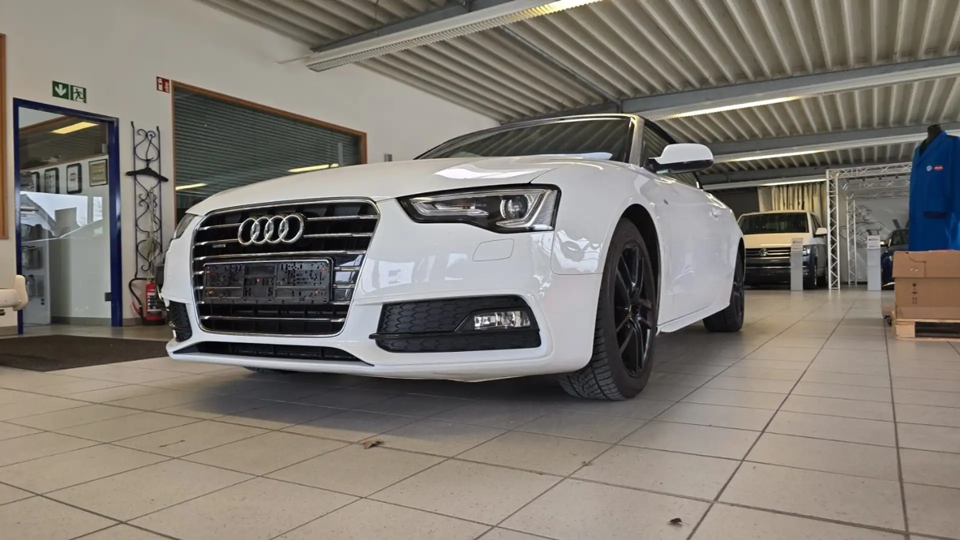 Audi A5 Cabrio 2.0 TDI quat S-Line Nav Xenon AHK GRA Weiß - 1