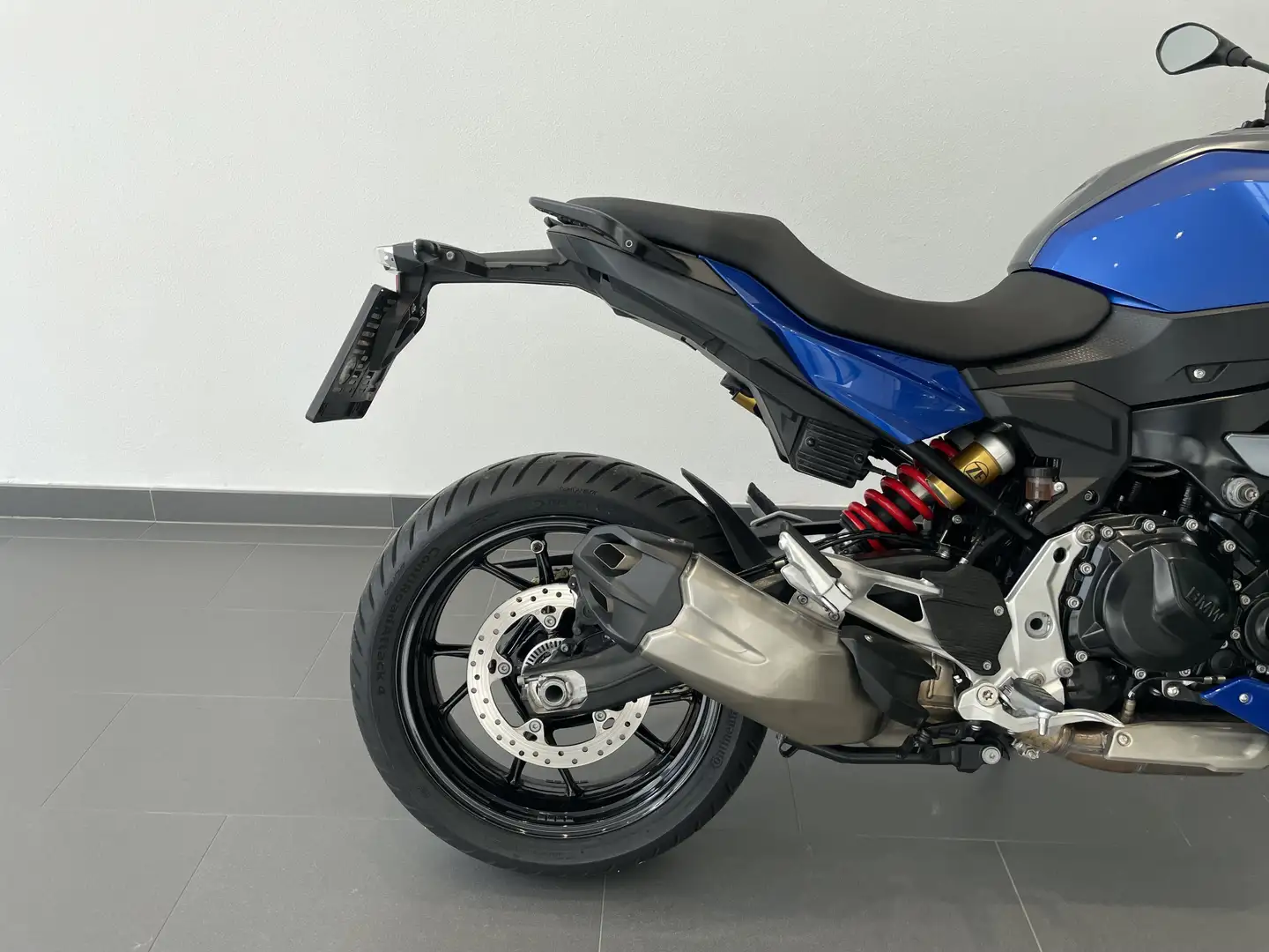 BMW F 900 XR Blau - 2