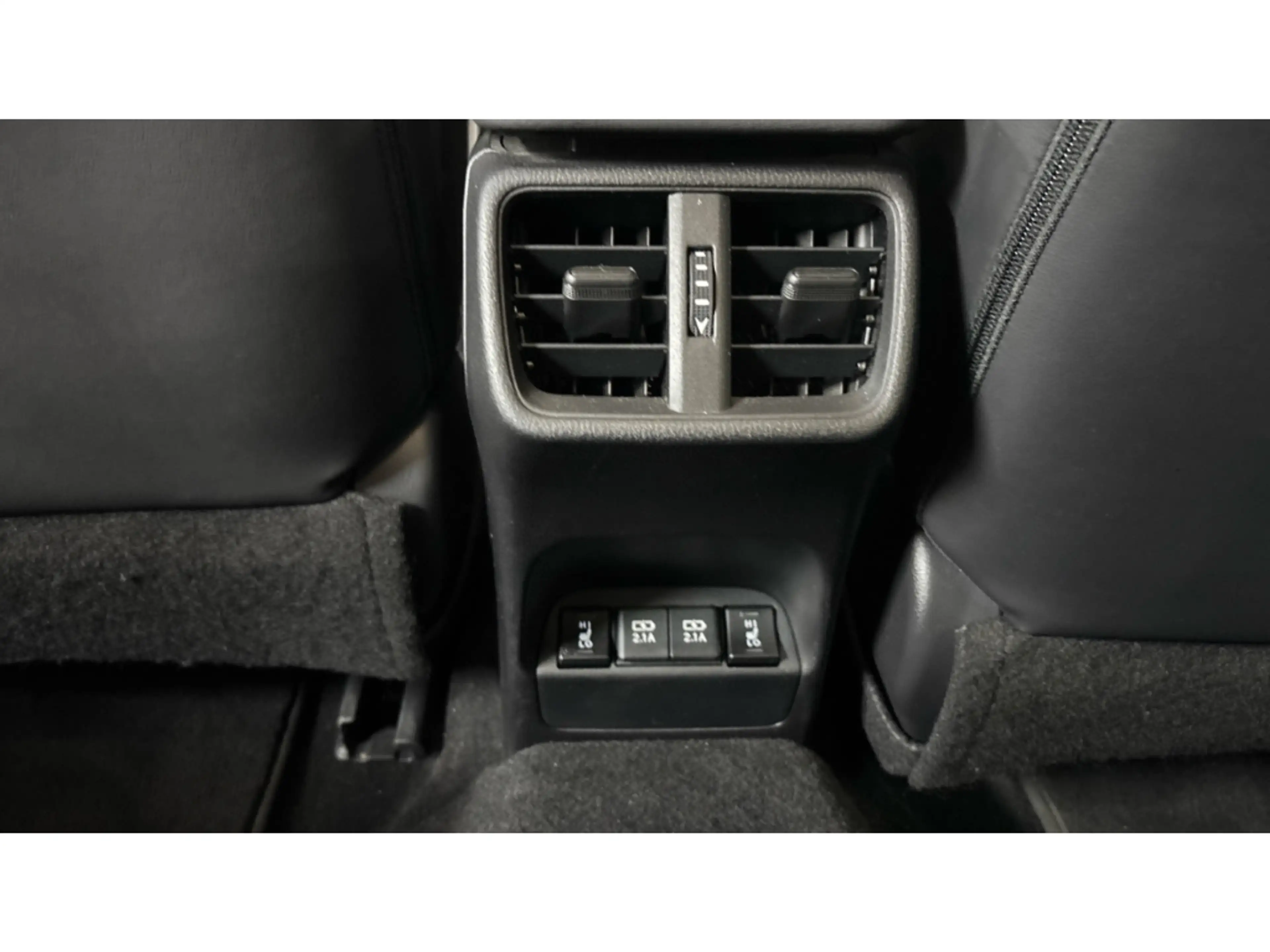 Lexus UX 300e Premium Pano Kamera Navi LED Leder Sitzklima — photo 13