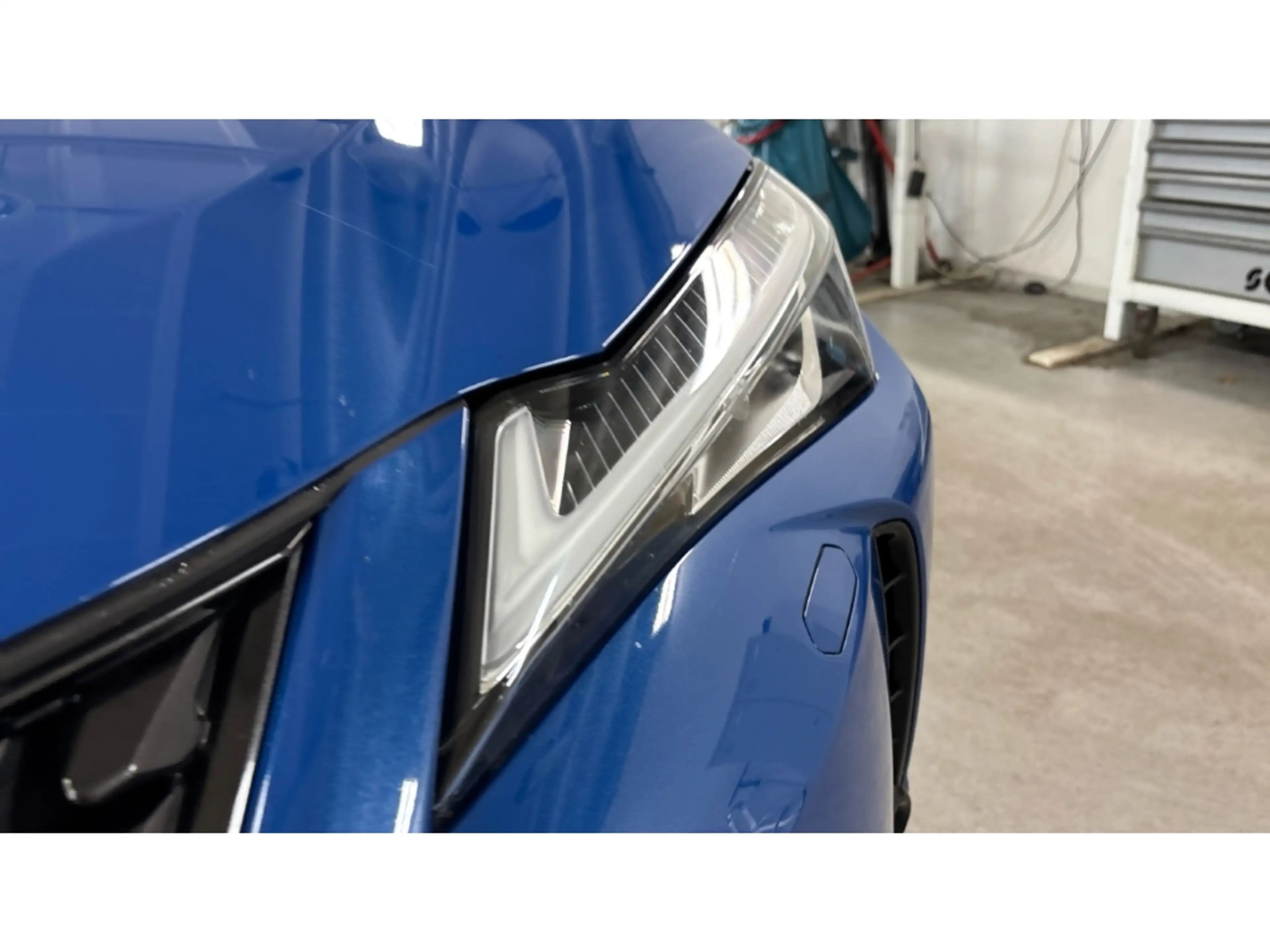 Lexus UX 300e Premium Pano Kamera Navi LED Leder Sitzklima — photo 17