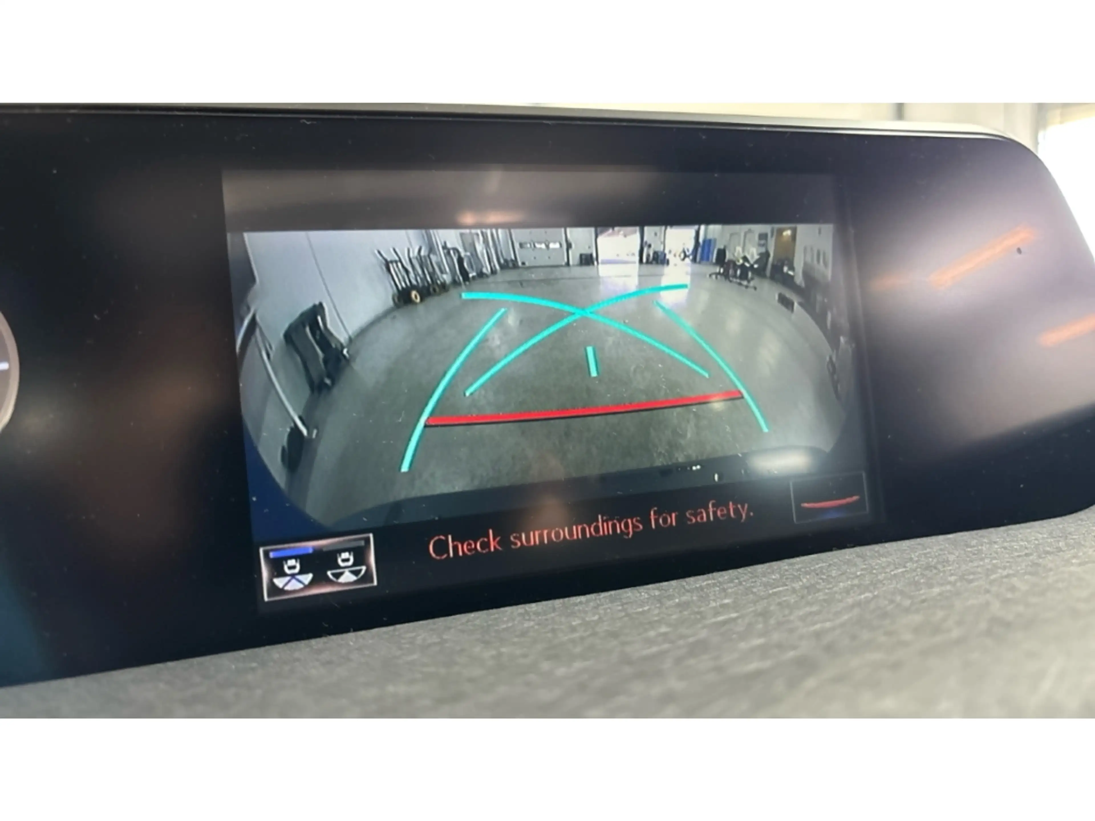 Lexus UX 300e Premium Pano Kamera Navi LED Leder Sitzklima — photo 10