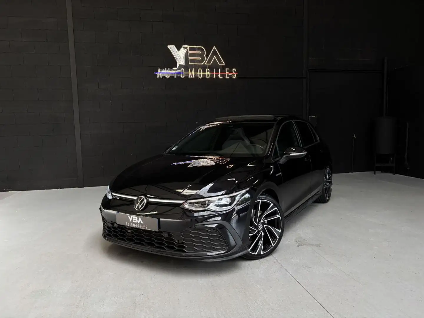 Volkswagen Golf (8) 2.0 TDI 200 DSG7 GTD Zwart - 2