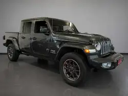 Jeep Gladiator Overland 4WD