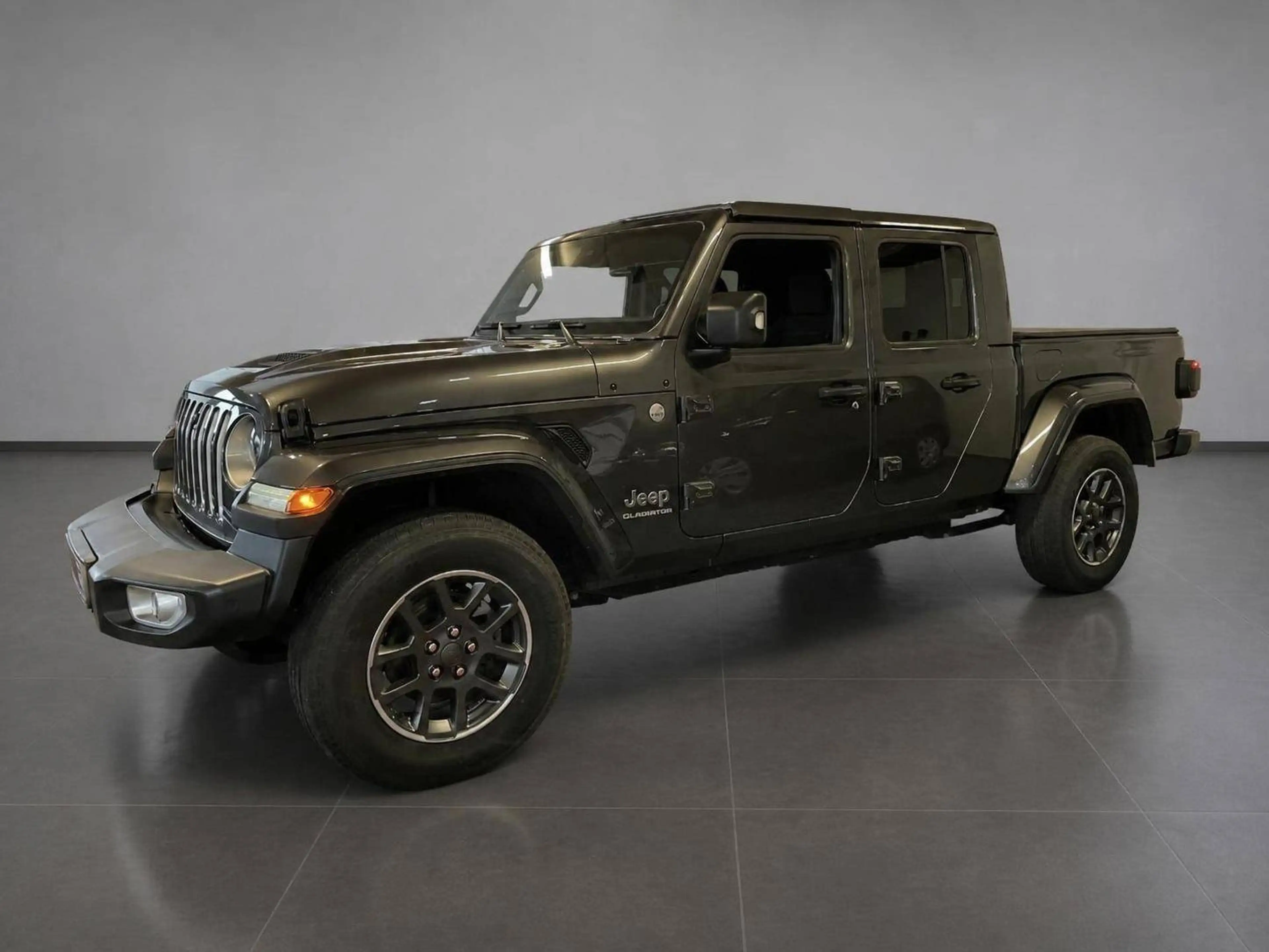 Jeep Gladiator Overland 4WD — photo 3