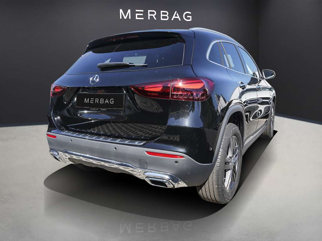 Mercedes-Benz GLA 180