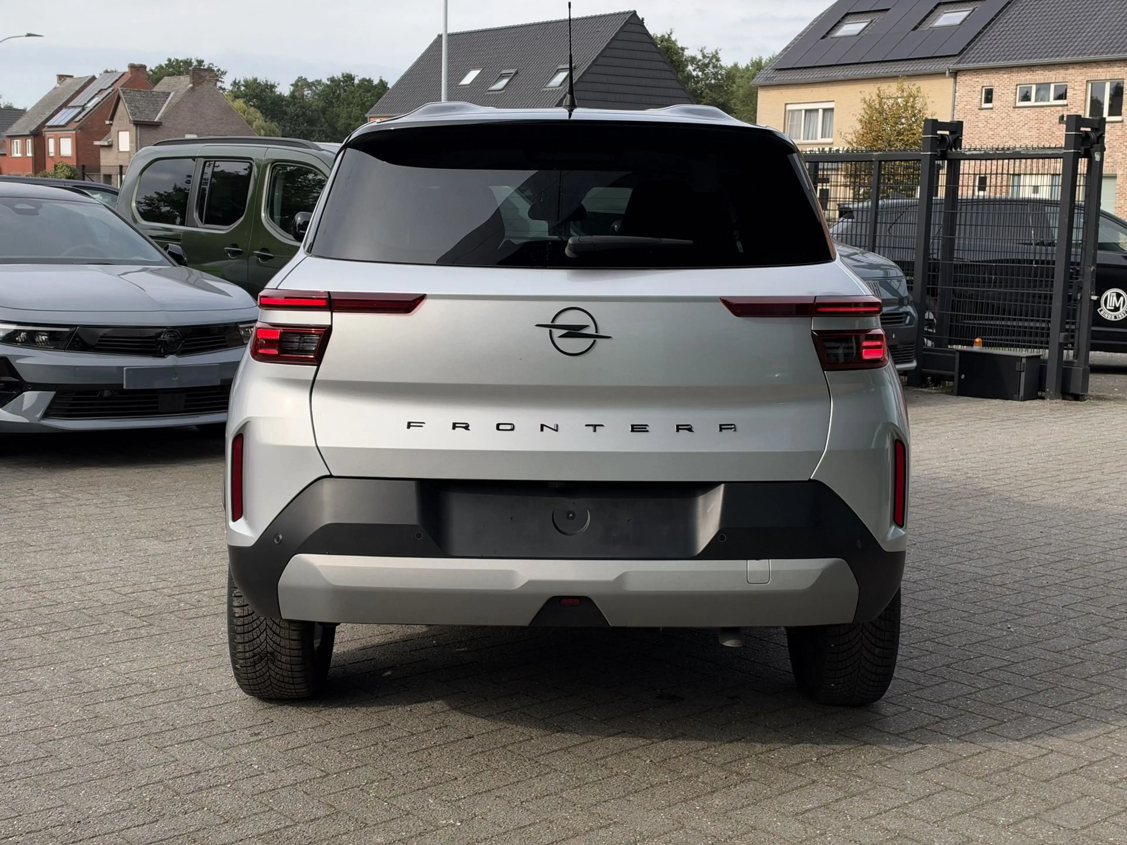 Opel Frontera GS 1.2T Hybrid 145pk *Navi*CarPlay*Camera* — photo 4
