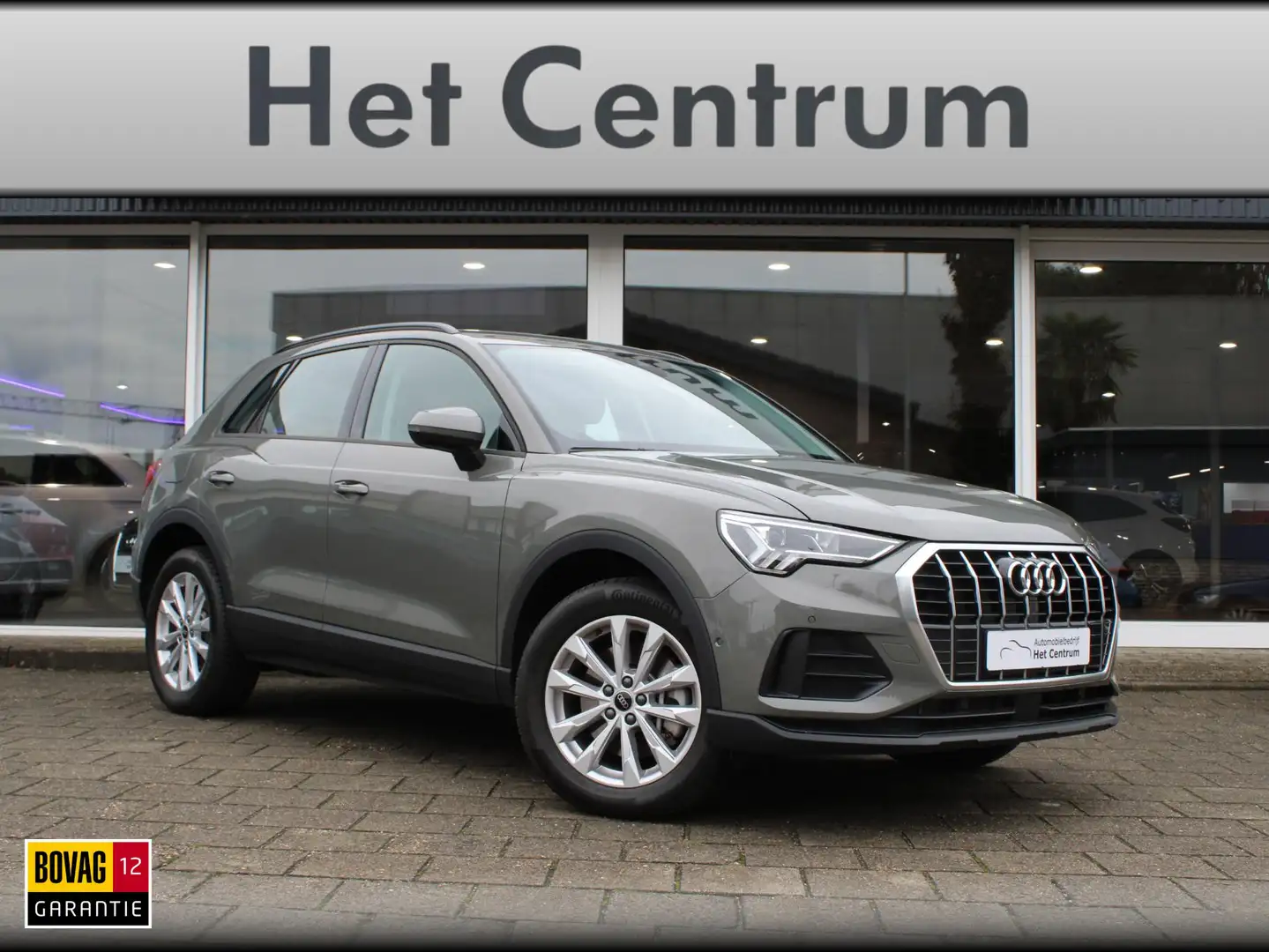Audi Q3 45 TFSI e 245PK Automaat Advanced Edition Audi vir Grijs - 1