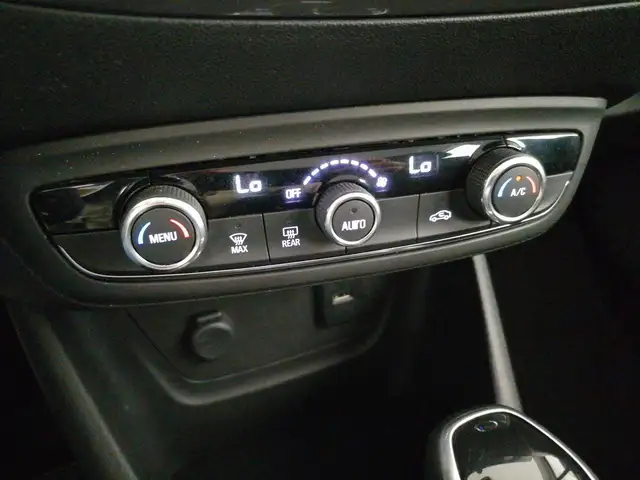 Opel Crossland X view 14