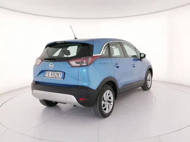 Opel Crossland X view 2