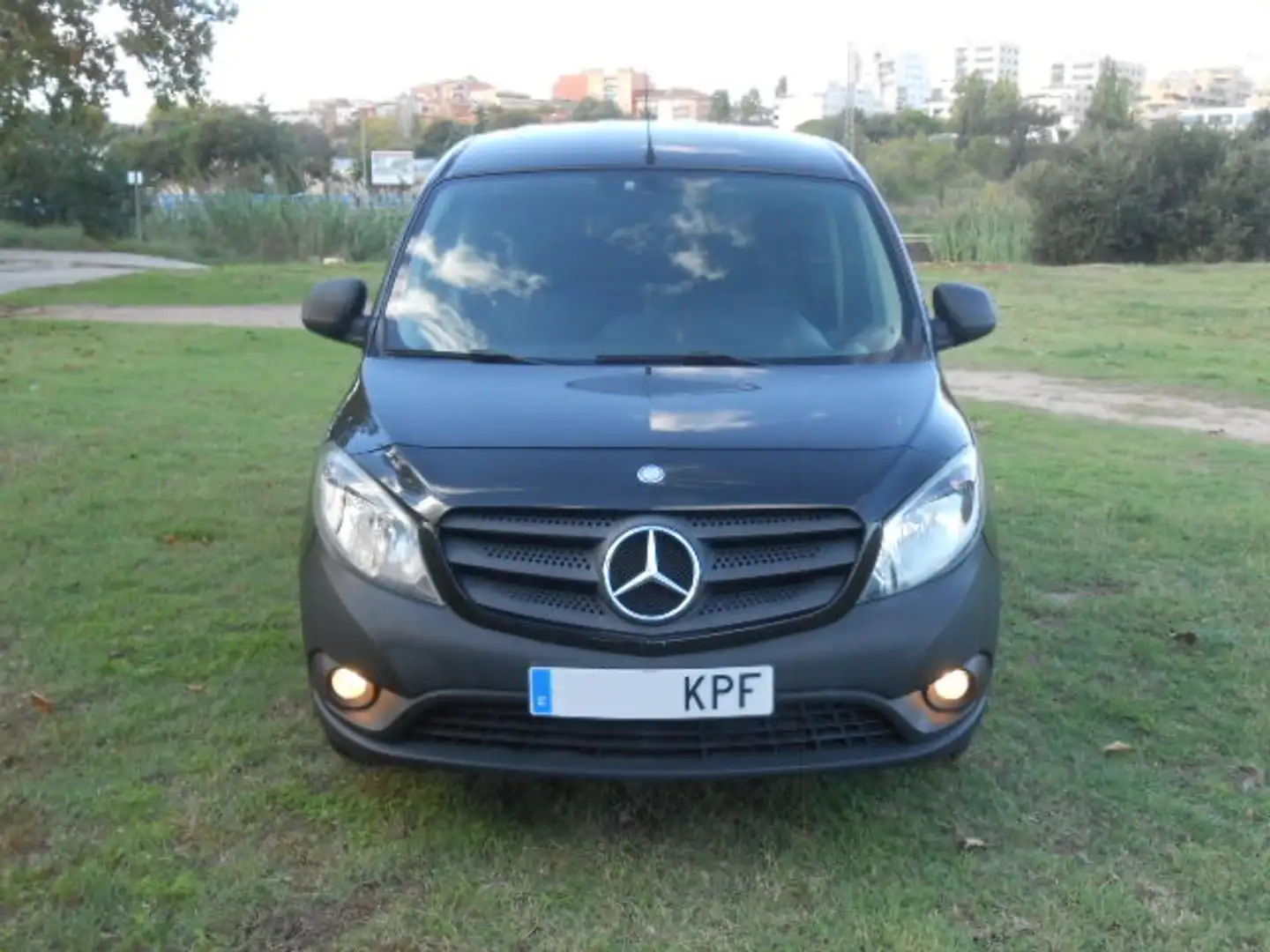 Mercedes-Benz Citan N1 Furgón 109CDI BE Largo Negro - 2