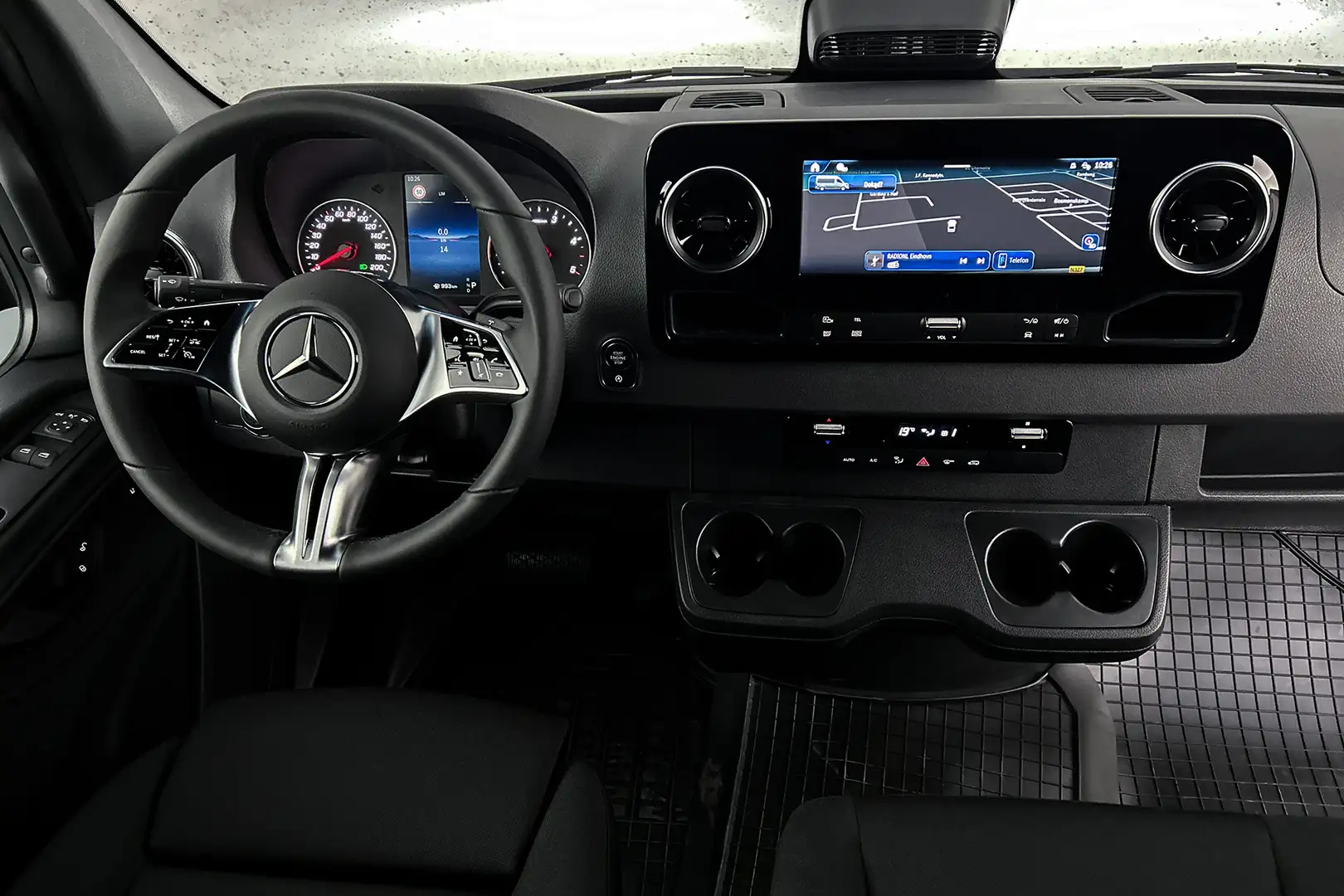 Mercedes-Benz Sprinter 319 1.9 CDI L2H1 RWD Automaat | Parkeersensoren | Negro - 2