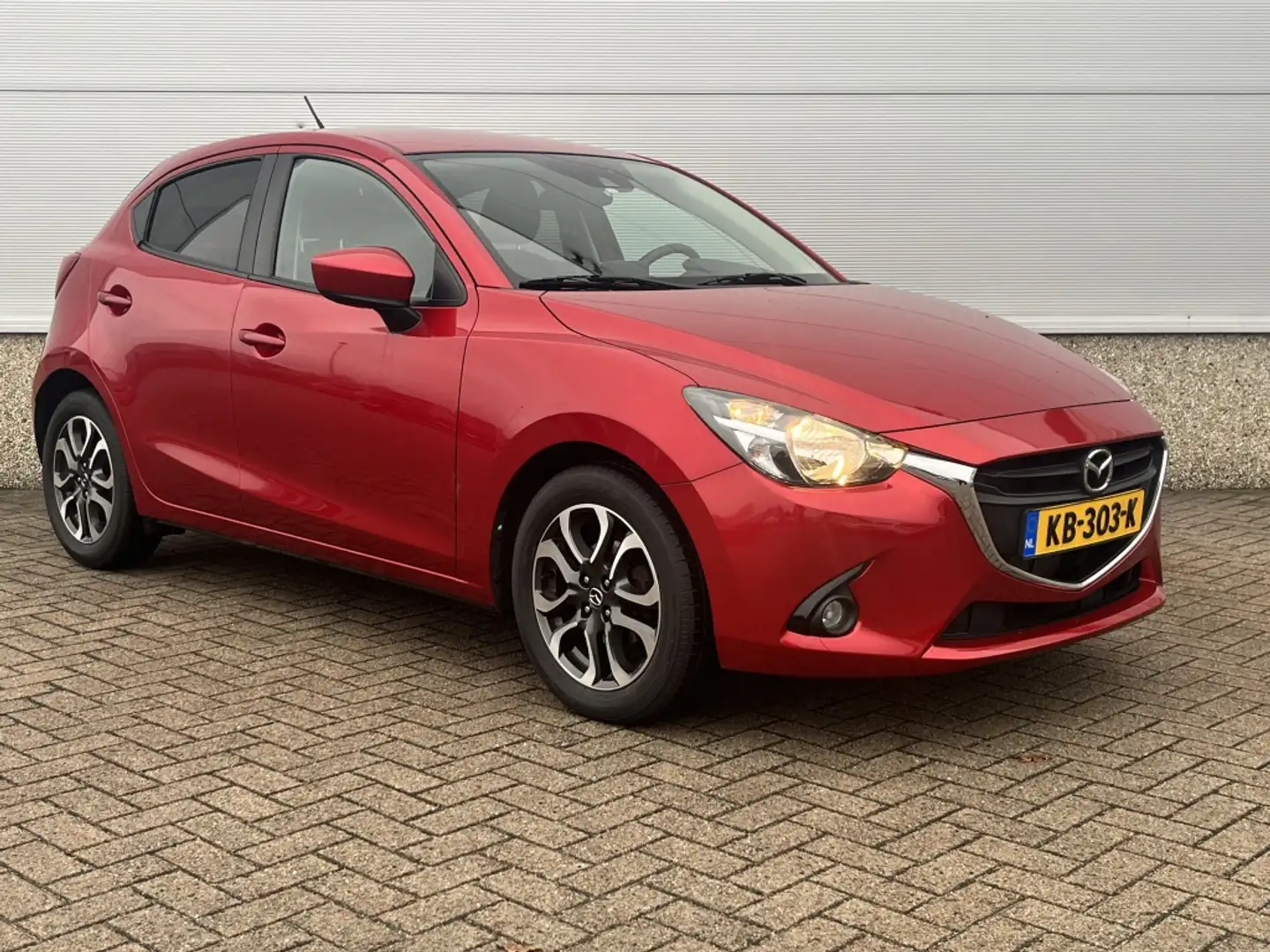 Mazda 2 1.5 Skyactiv-G GT-M Rojo - 2
