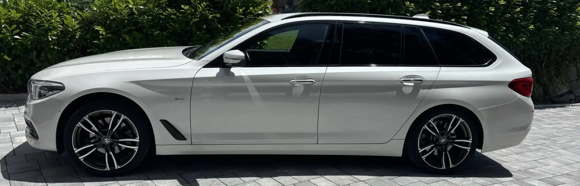 BMW 520 520d xDrive Touring Aut. Weiß - 2