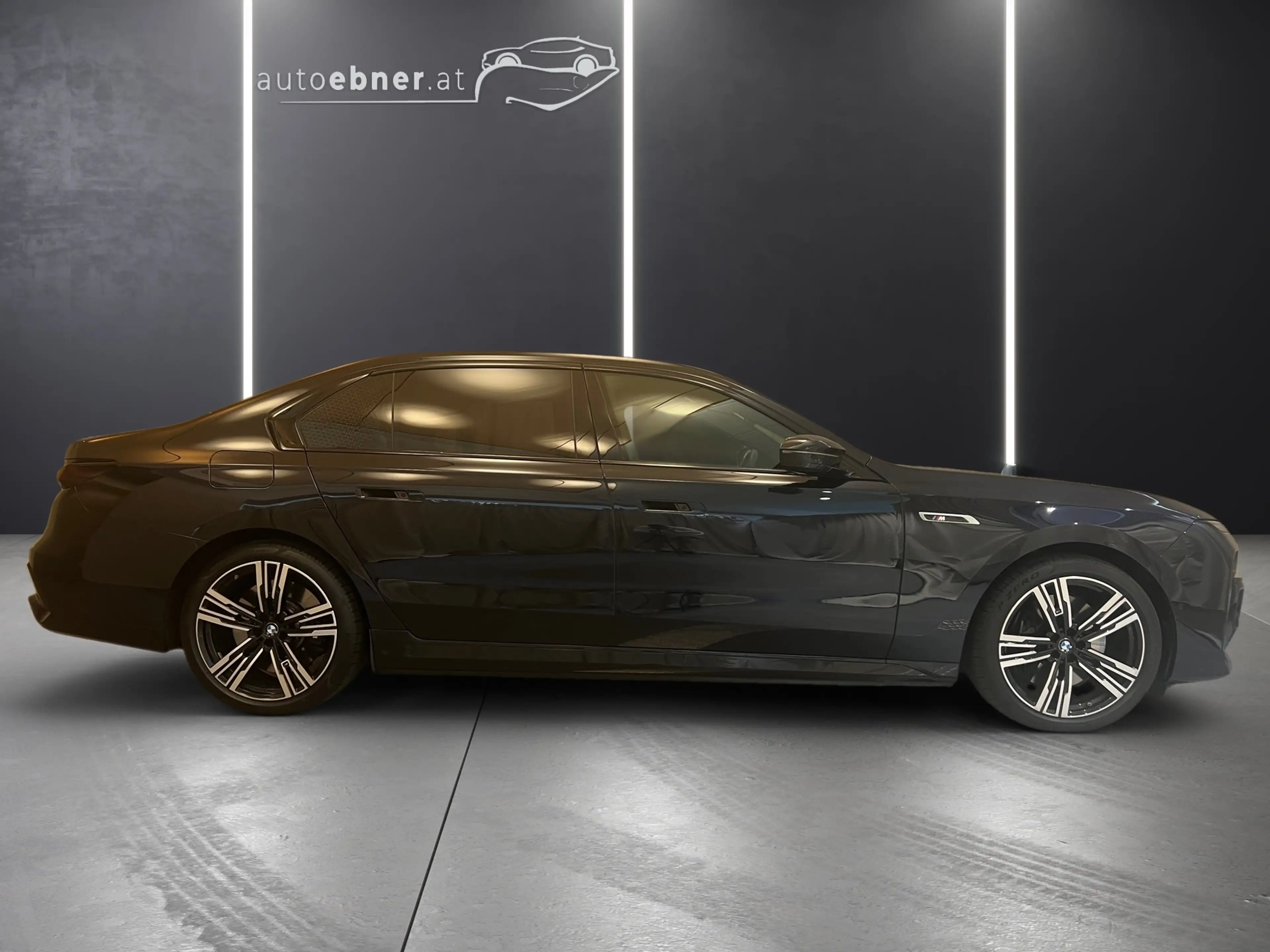 BMW 760 xDrive M-Sport KINO-MODUS+MASSAGE+MEGAVOLL — photo 4