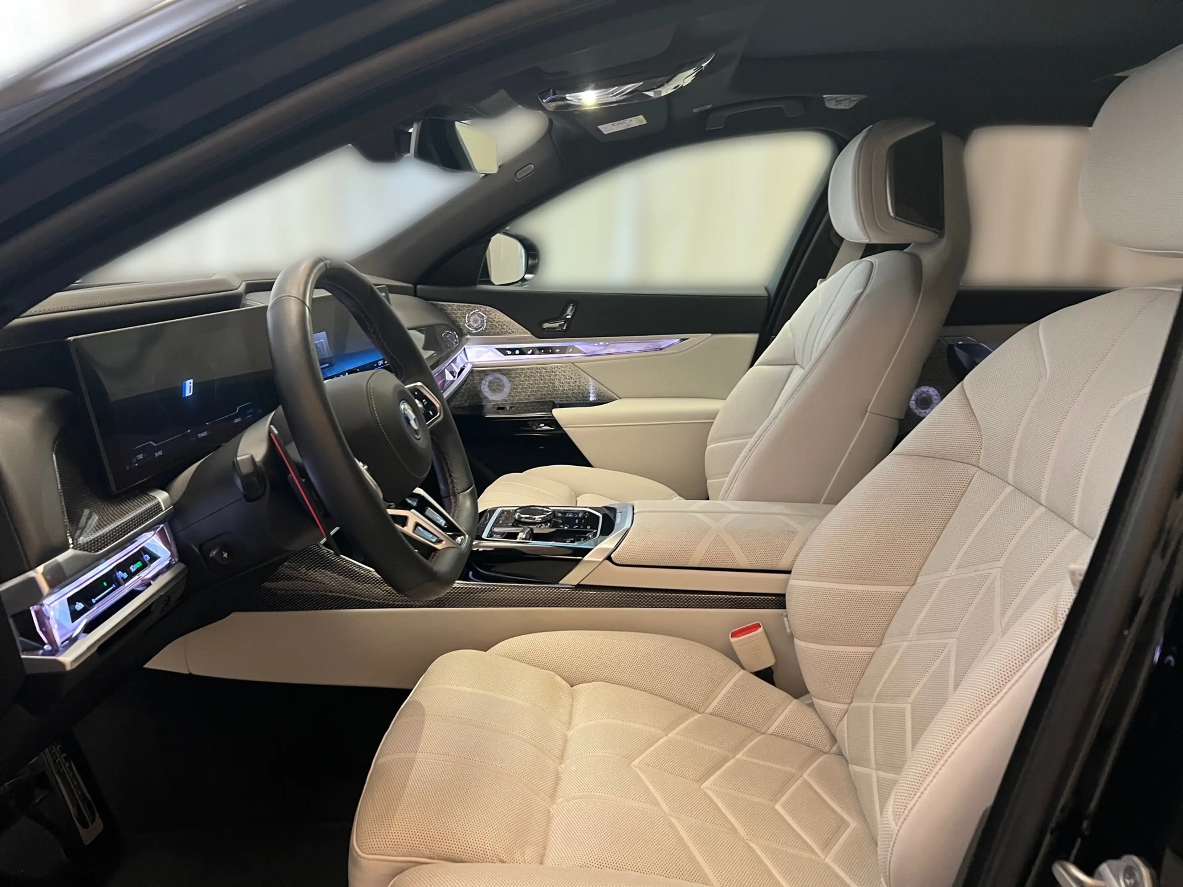 BMW 760 xDrive M-Sport KINO-MODUS+MASSAGE+MEGAVOLL — photo 15