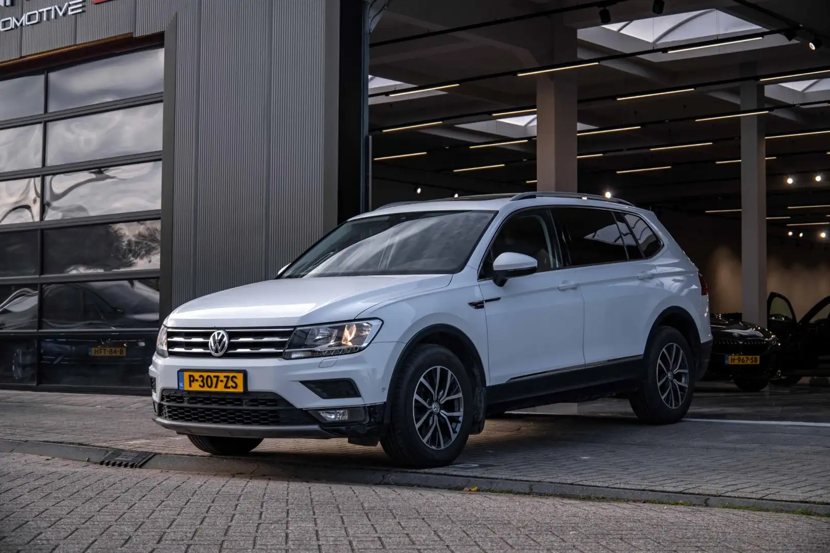 Volkswagen Tiguan 2.0 TDI 4Motion Highline Business R|Pano|Dyna-Audi Blanc - 1