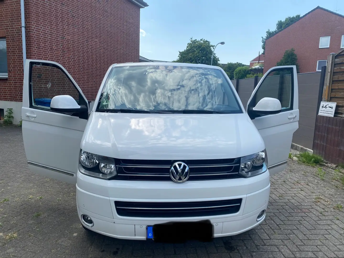 Volkswagen T5 Multivan Multivan DSG 4MOTIONHighline Weiß - 2