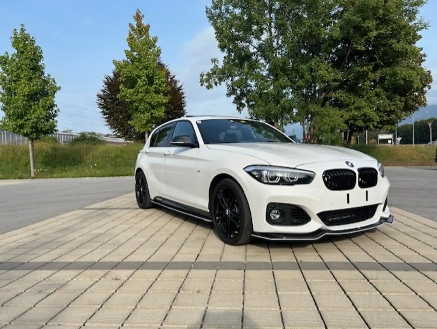 BMW 118 118d xDrive M Sport M Sport Weiß - 1