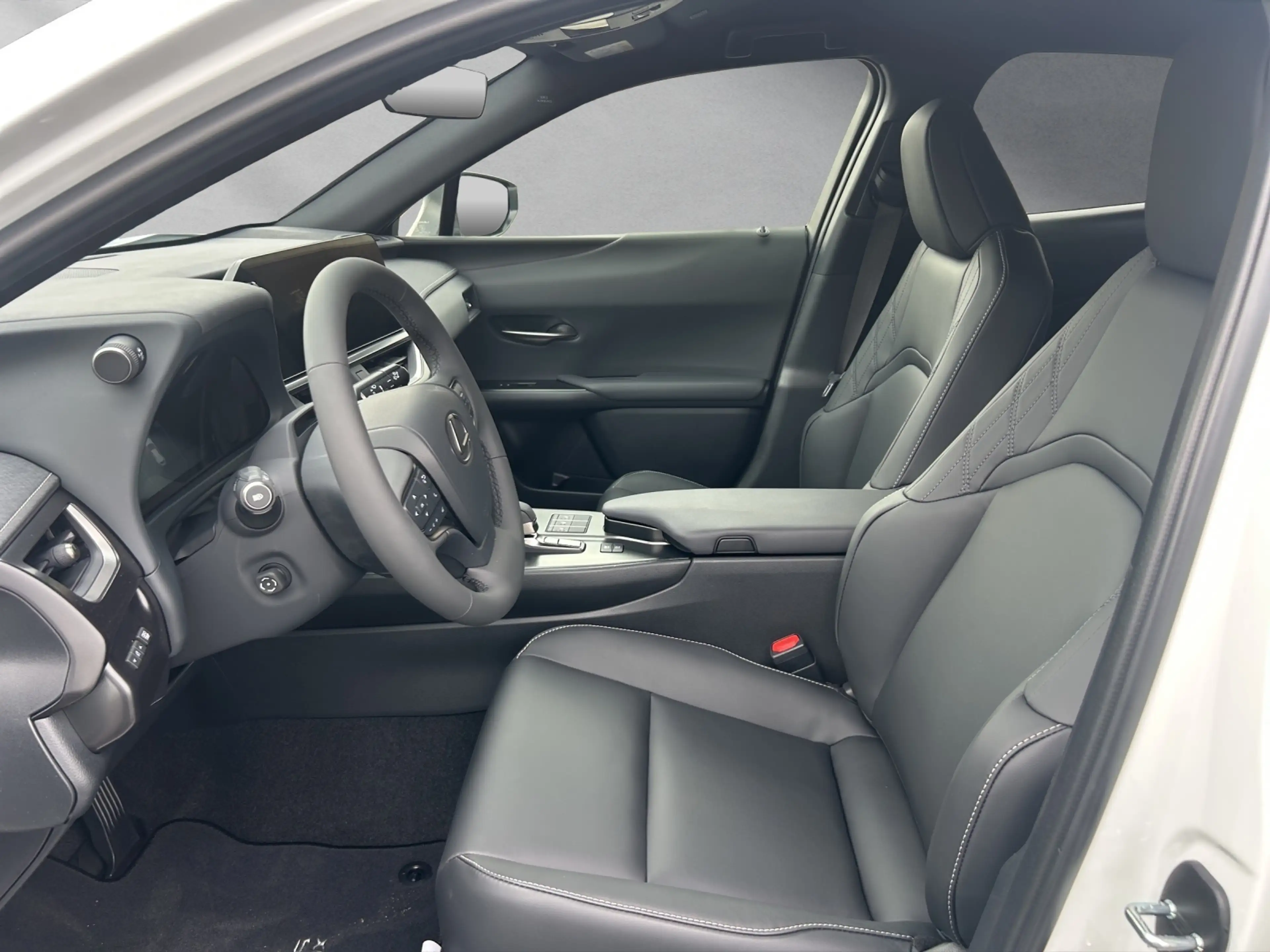 Lexus UX 250h 300 h F-Sport Design Technologie-Paket — photo 9