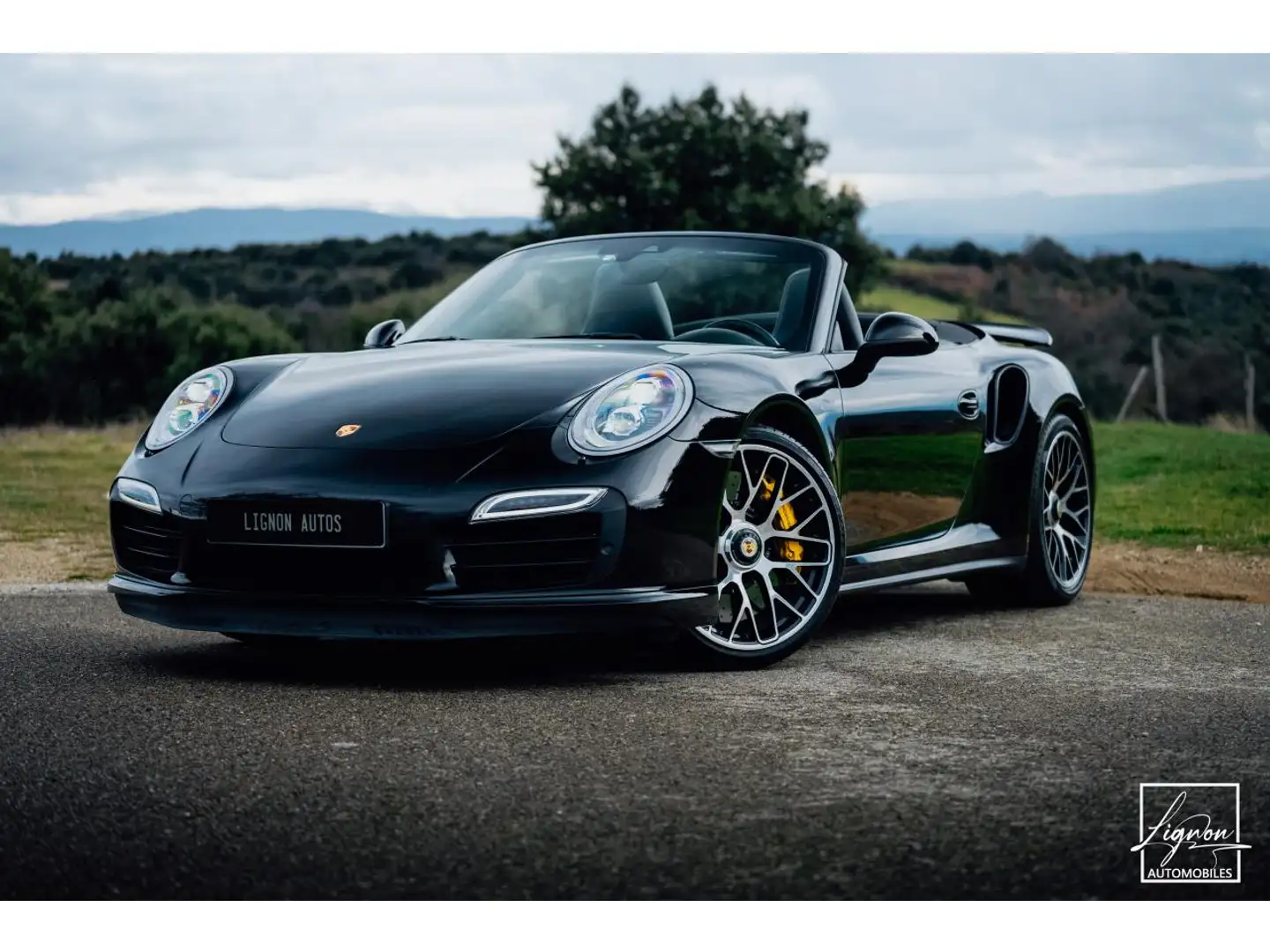 Porsche 911 Cabriolet 3.8i Turbo S 560 Ch PDK  Full Options Černá - 1