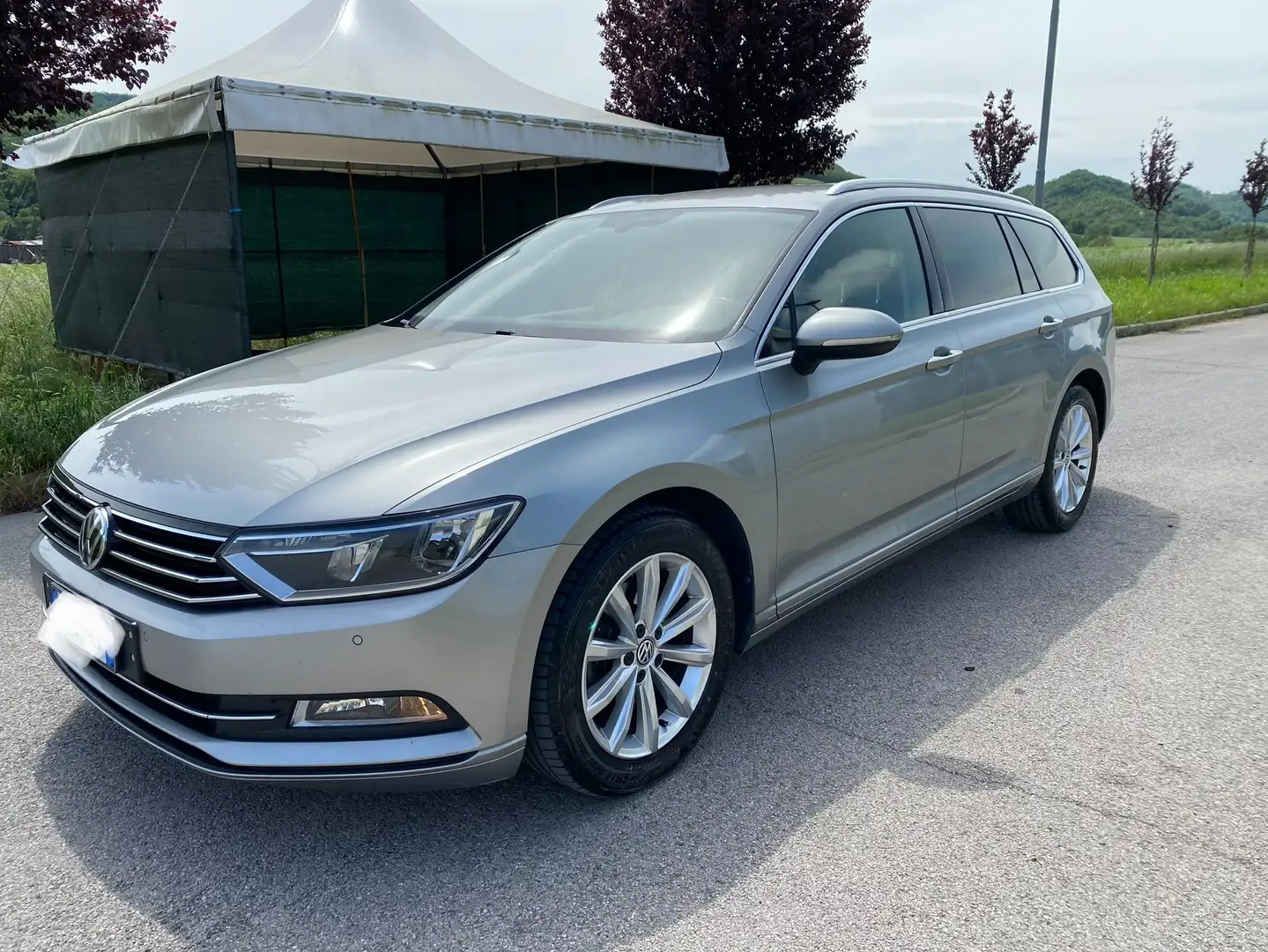 Volkswagen Passat Variant Passat Variant 2.0 tdi 150cv Business DSG Argento - 1