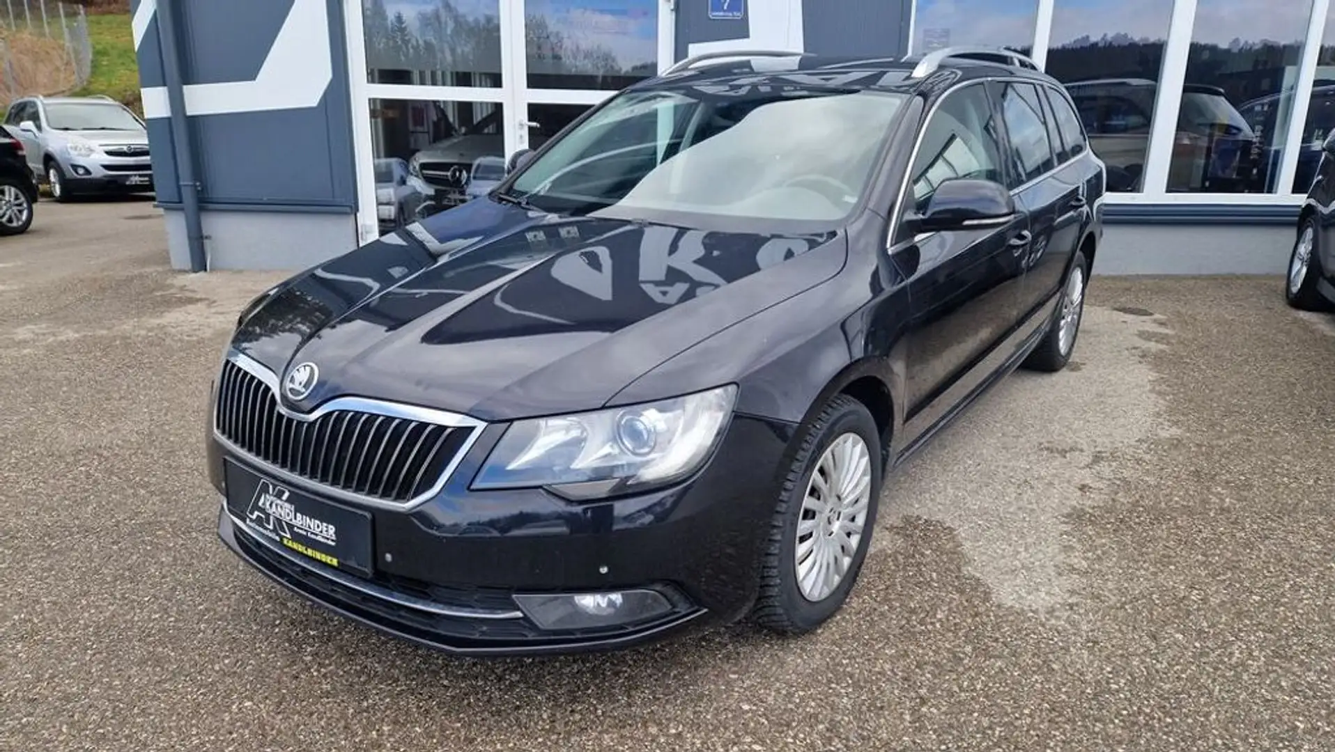 Skoda Superb Kombi TDI Ambition Schwarz - 1