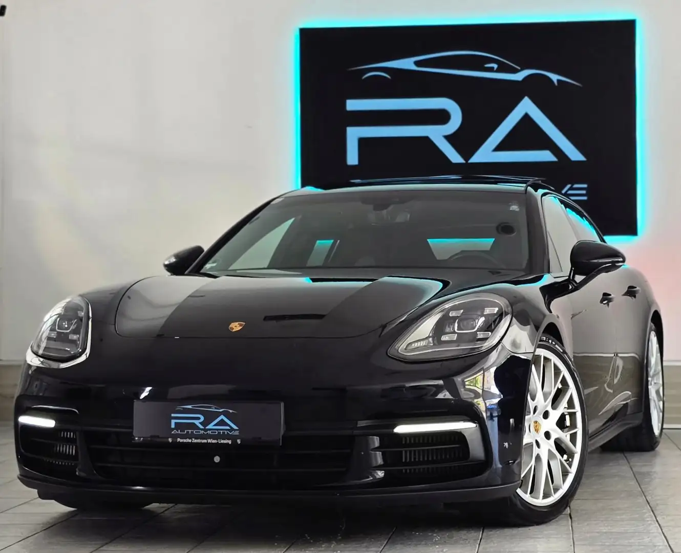 Porsche Panamera 4 E-Hybrid Noir - 2