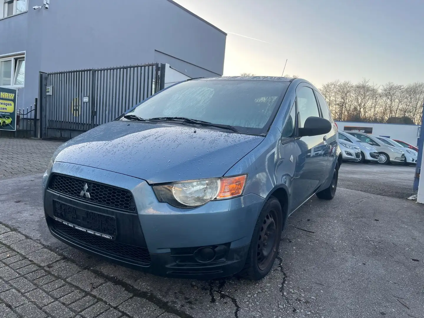 Mitsubishi Colt Lim. 3-trg. Inform *KLIMA*TÜV NEU Blauw - 1