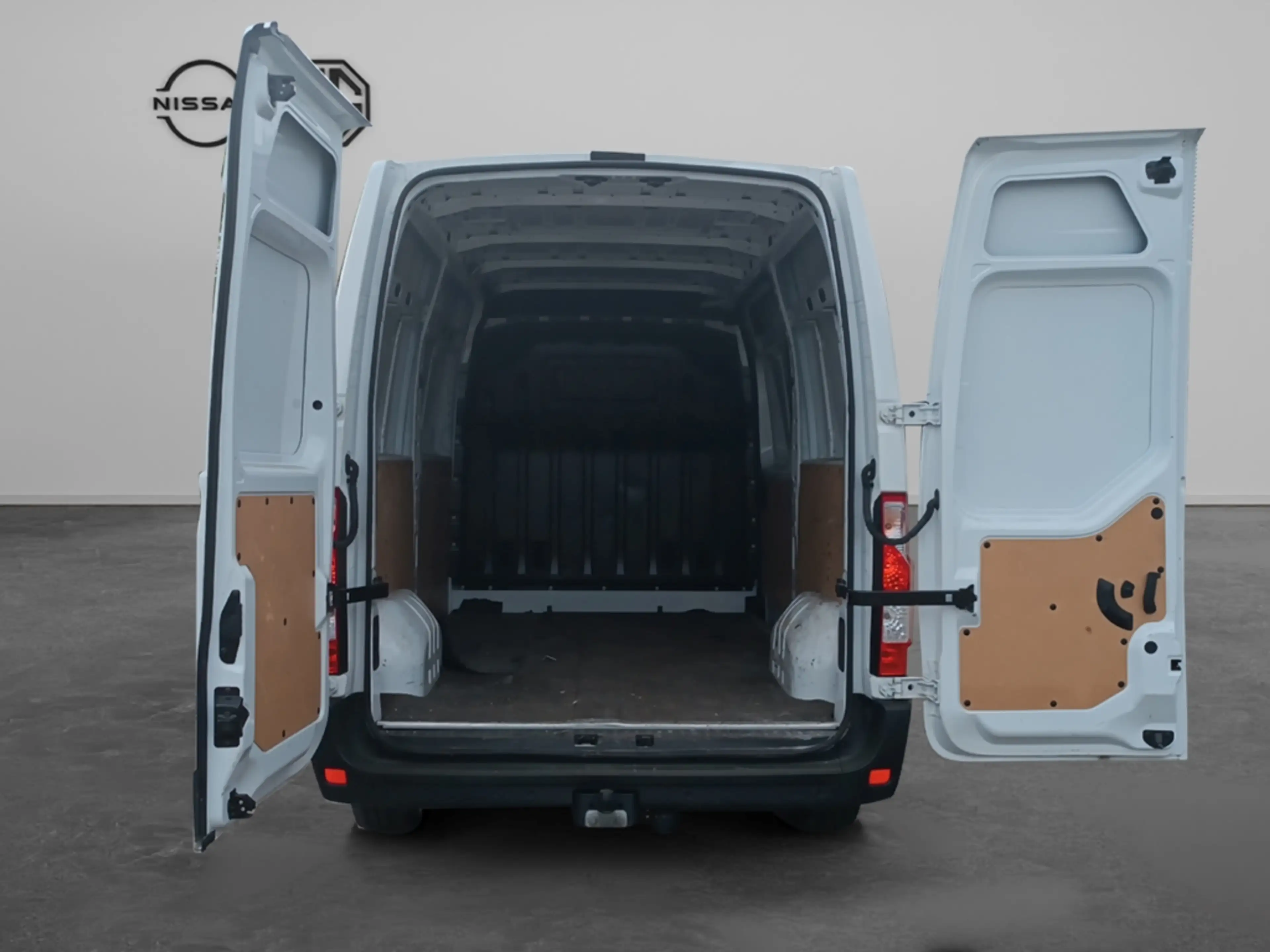 Nissan Interstar Kastenwagen 3,5t Acenta FWD Kasten L2H2 Werksgaran — photo 12
