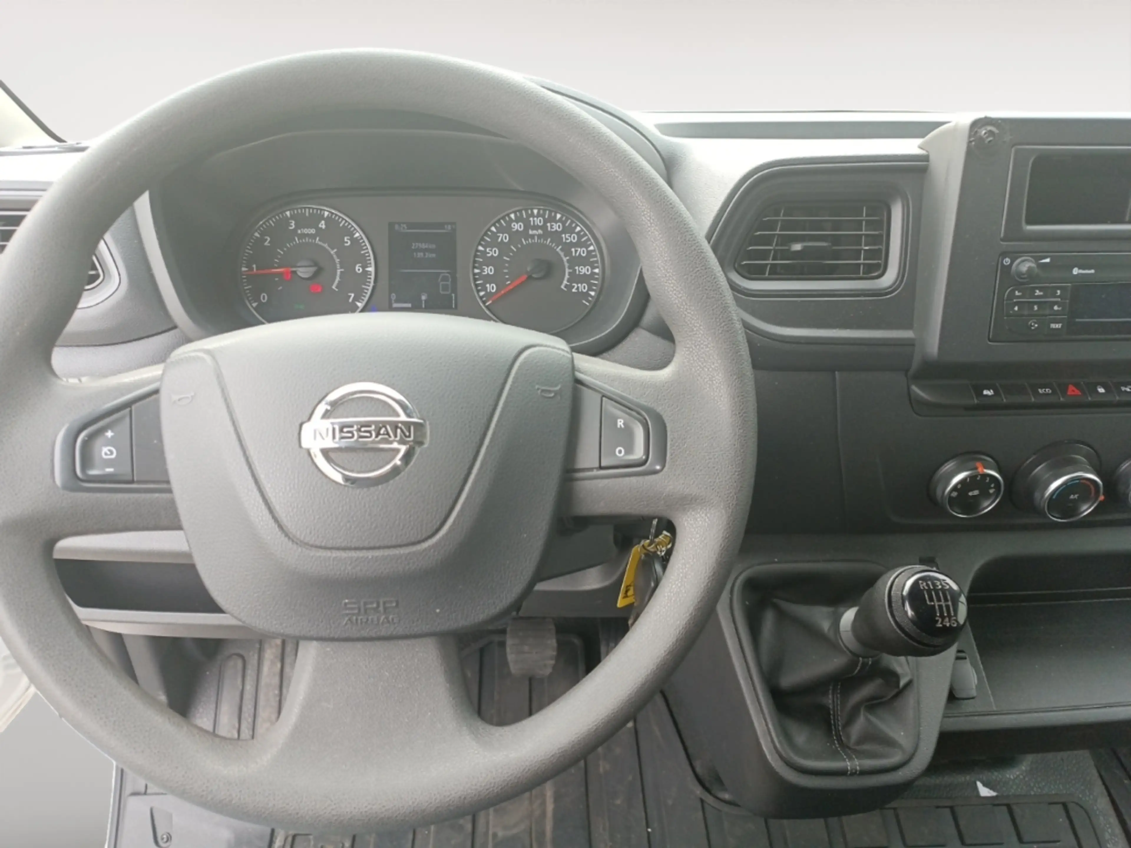 Nissan Interstar Kastenwagen 3,5t Acenta FWD Kasten L2H2 Werksgaran — photo 9