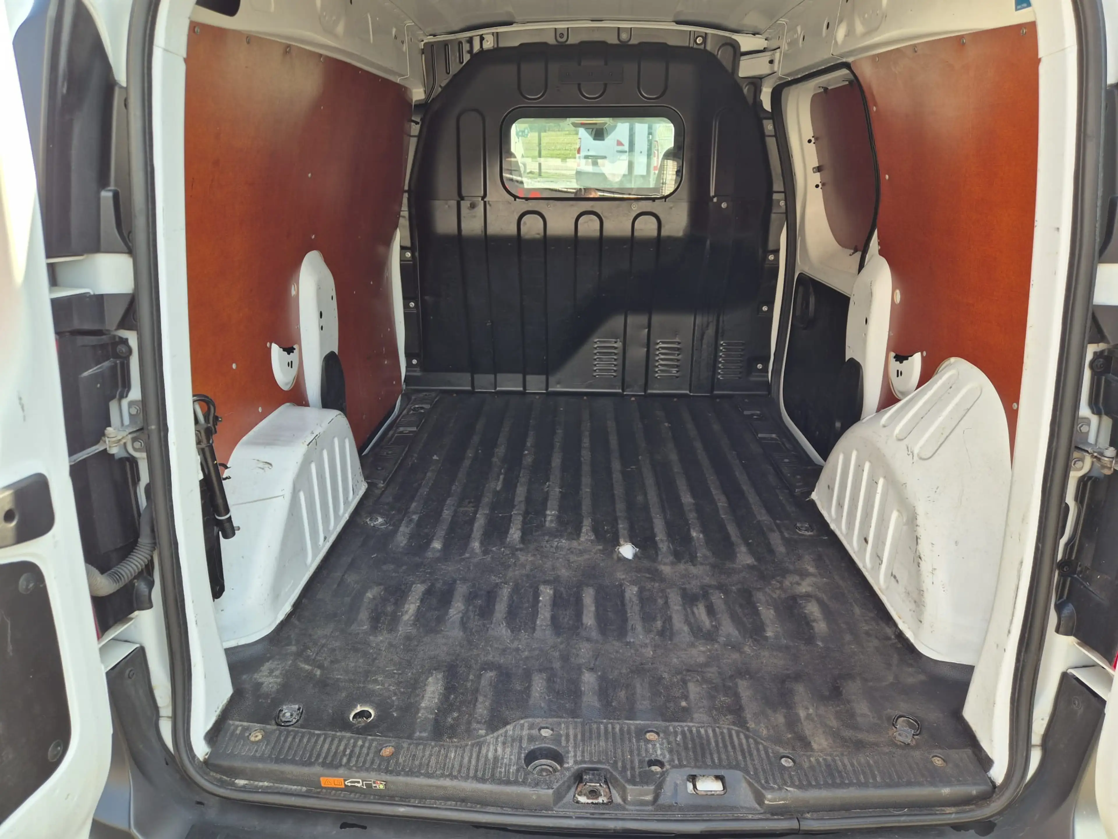 Renault Express Bestelwagen - 2 zitplaatsen - €9.500 excl. btw — photo 11