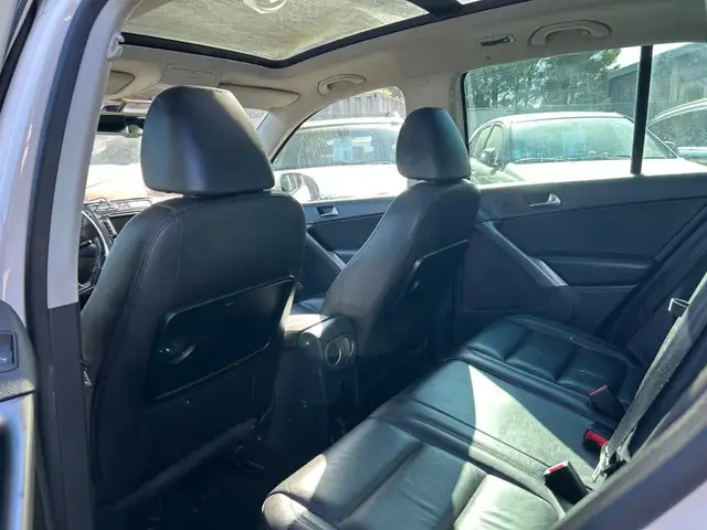 Volkswagen Tiguan view 9