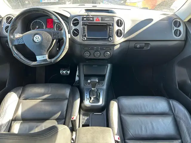 Volkswagen Tiguan view 5