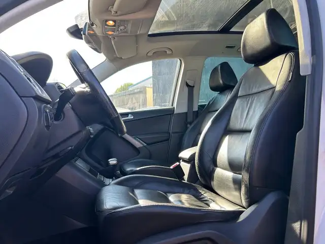 Volkswagen Tiguan view 8