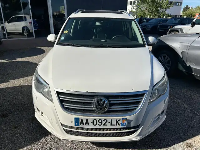 Volkswagen Tiguan view 13