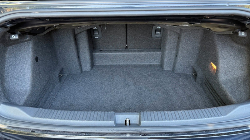 Volkswagen T-Roc Cabriolet Active *LED* *AHK* — photo 12